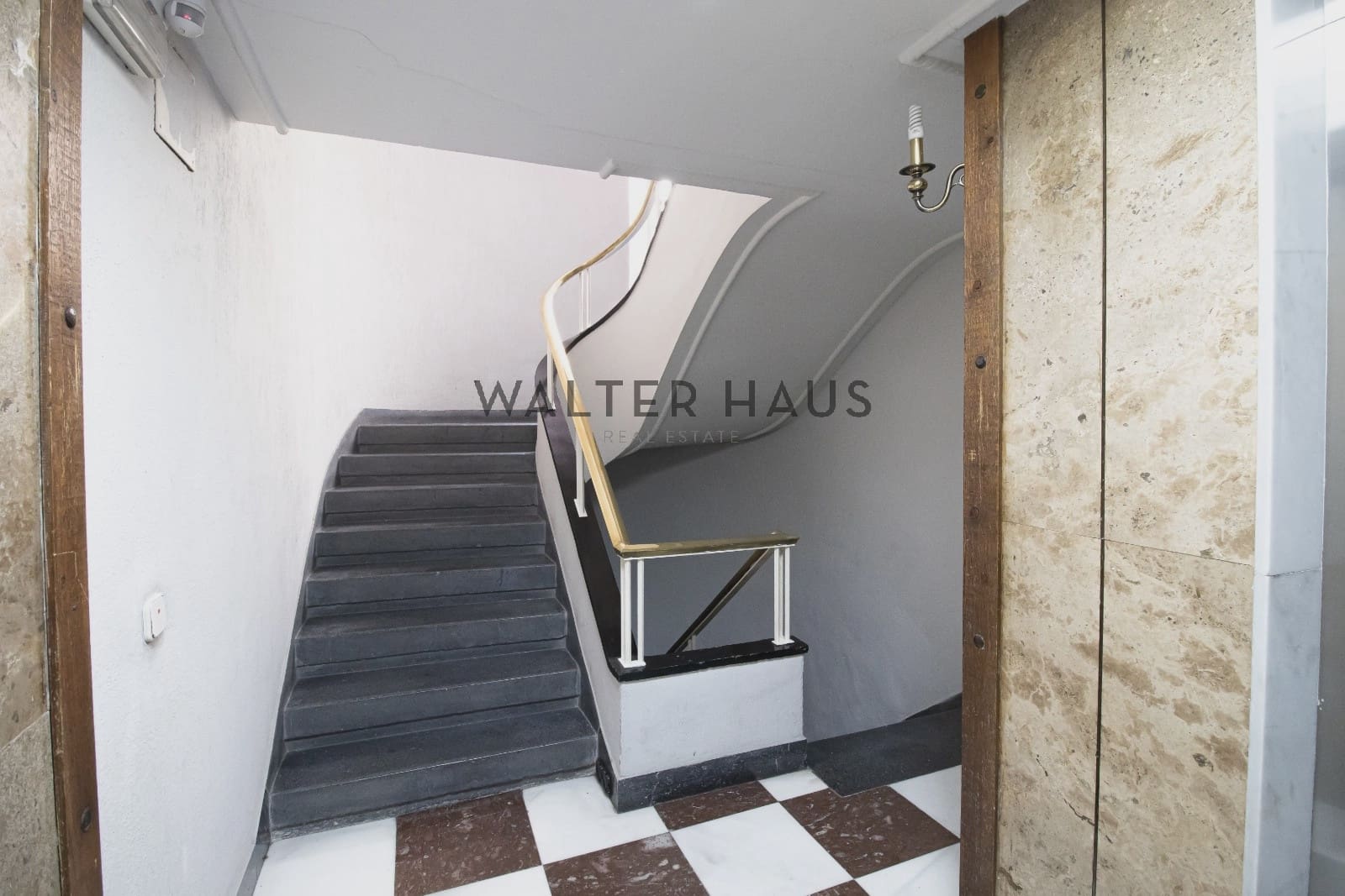 4 soveværelse Lejlighed til salg i Madrid by - € 1.638.000 (Ref: 8620539)