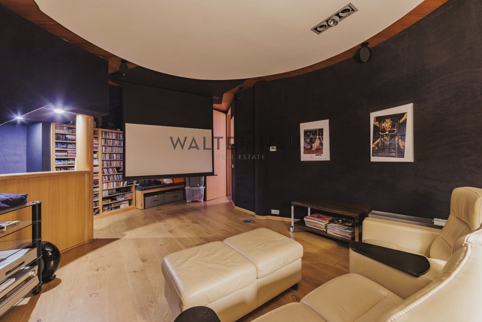 6 bedroom Villa for sale in Lloret de Mar with pool - € 1,990,000 (Ref: 8624396)