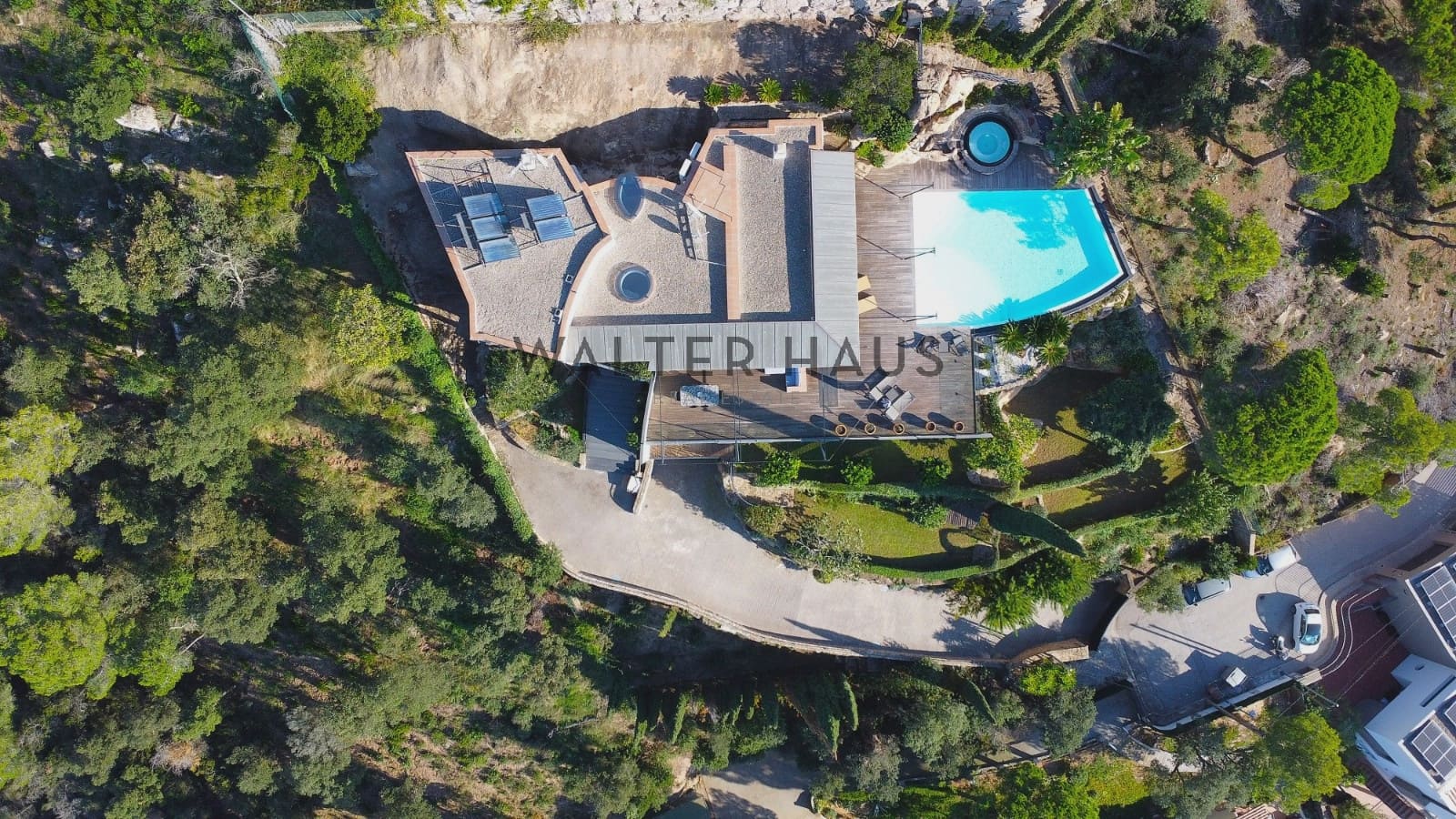 6 bedroom Villa for sale in Lloret de Mar with pool - € 1,990,000 (Ref: 8624396)