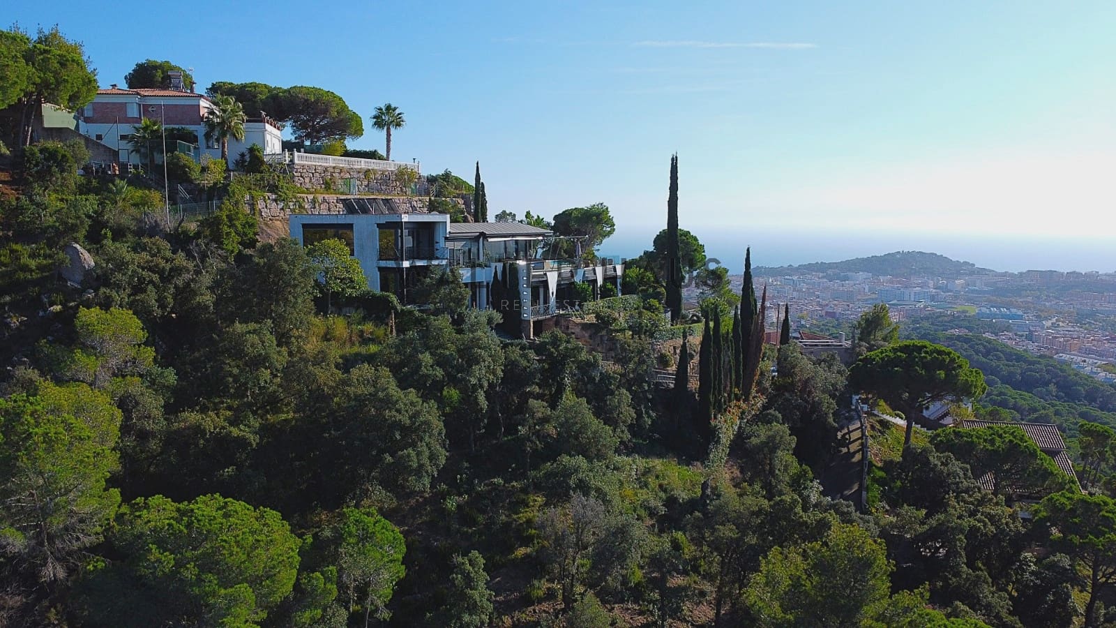 6 bedroom Villa for sale in Lloret de Mar with pool - € 1,990,000 (Ref: 8624396)