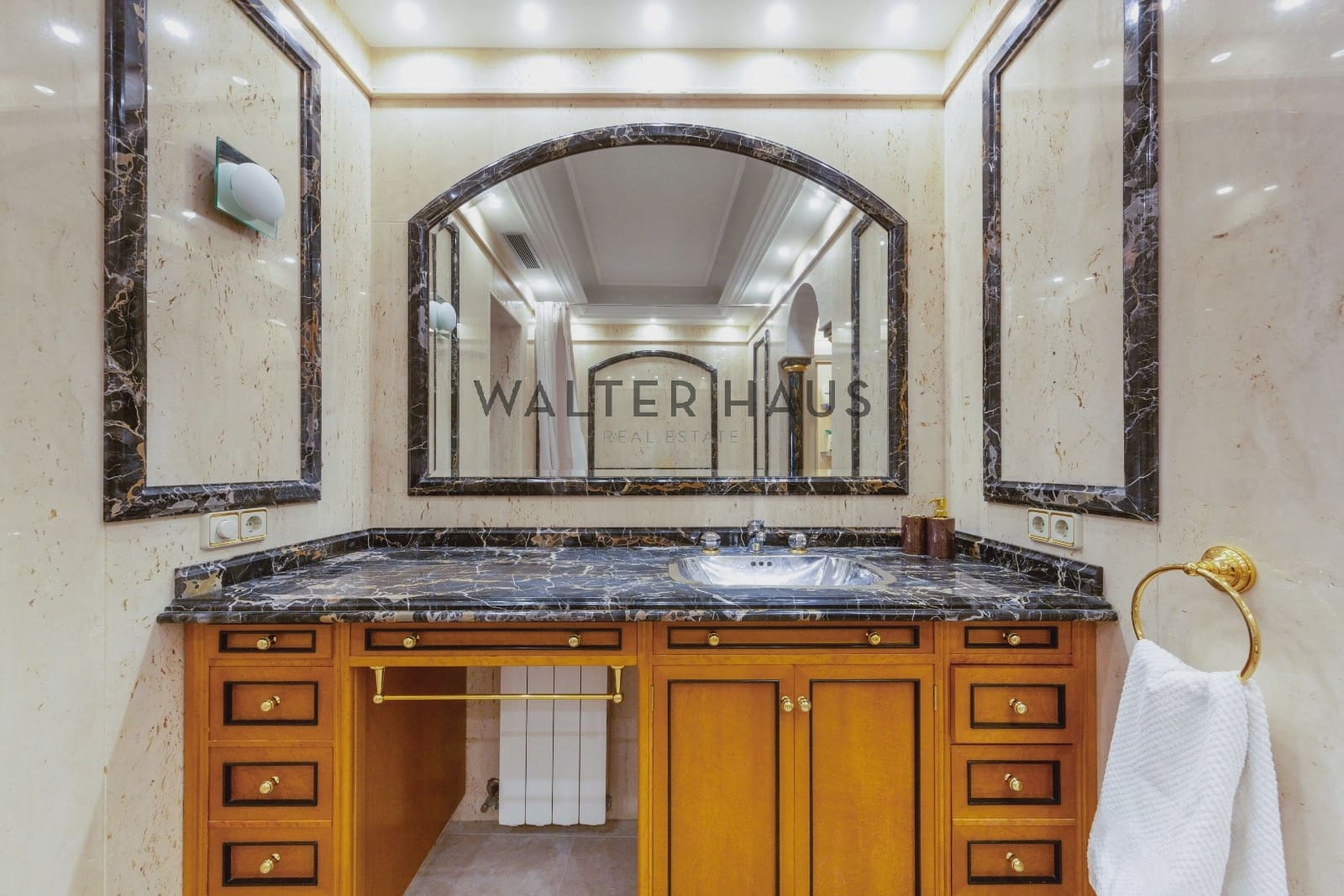 3 soveværelse Lejlighed til salg i Barcelona by - € 1.900.000 (Ref: 8626107)