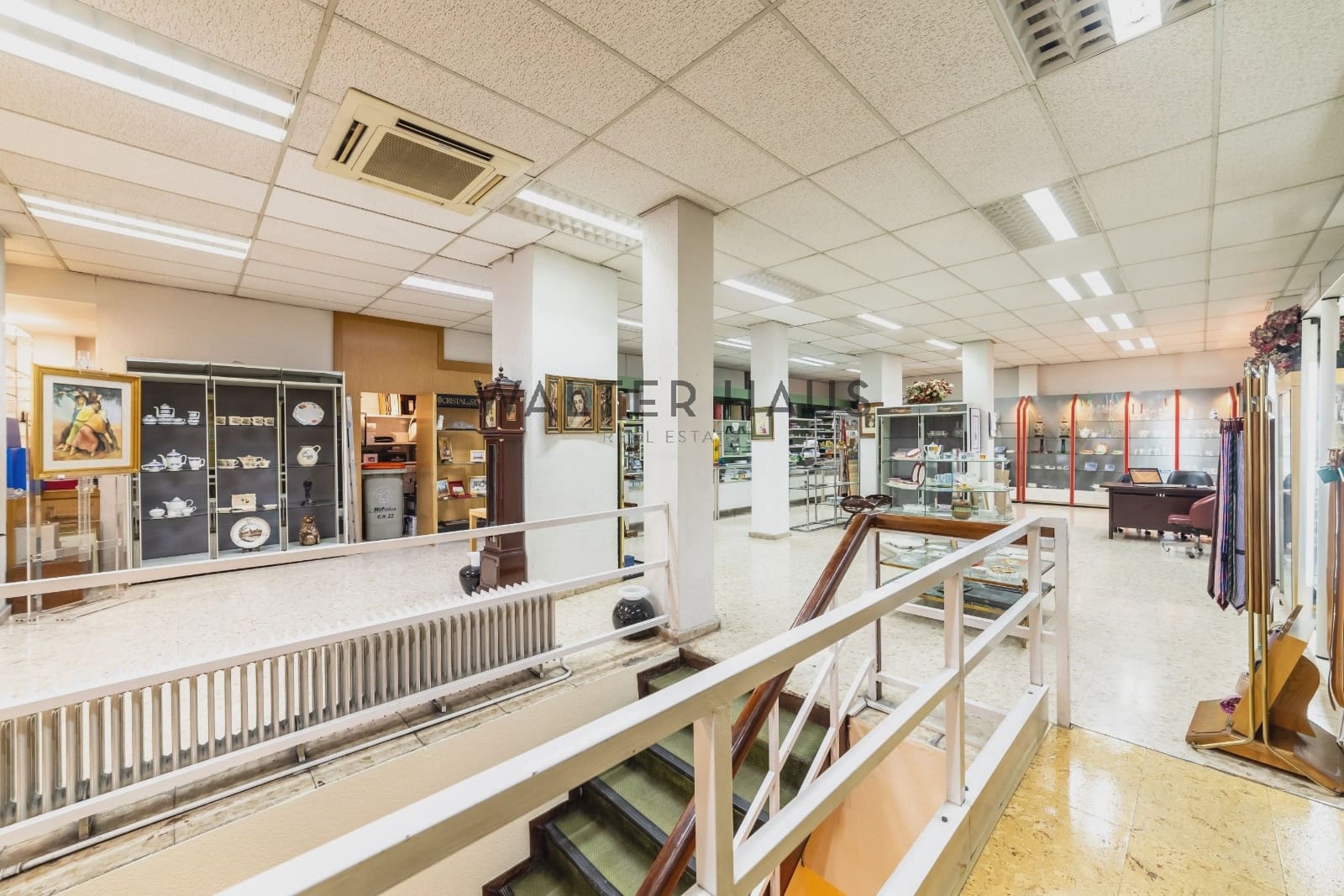 Erhverv til salg i Madrid by med swimmingpool - € 2.500.000 (Ref: 8635913)