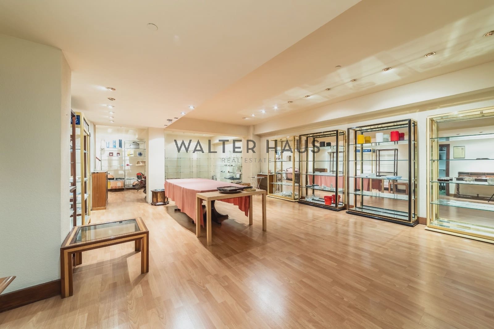 Commercial for sale in Madrid city - € 2,500,000 (Ref: 8635913)