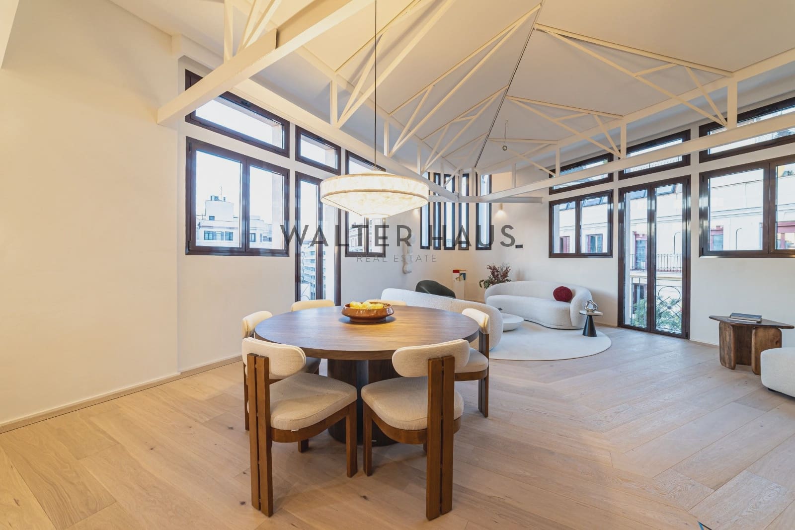 4 soveværelse Lejlighed til salg i Madrid by med swimmingpool - € 3.790.000 (Ref: 8655753)