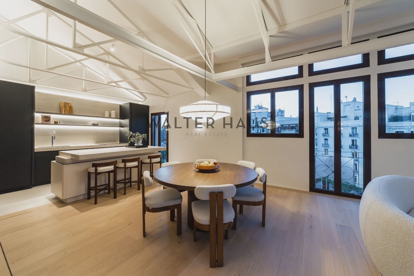 4 soveværelse Lejlighed til salg i Madrid by med swimmingpool - € 3.790.000 (Ref: 8655753)