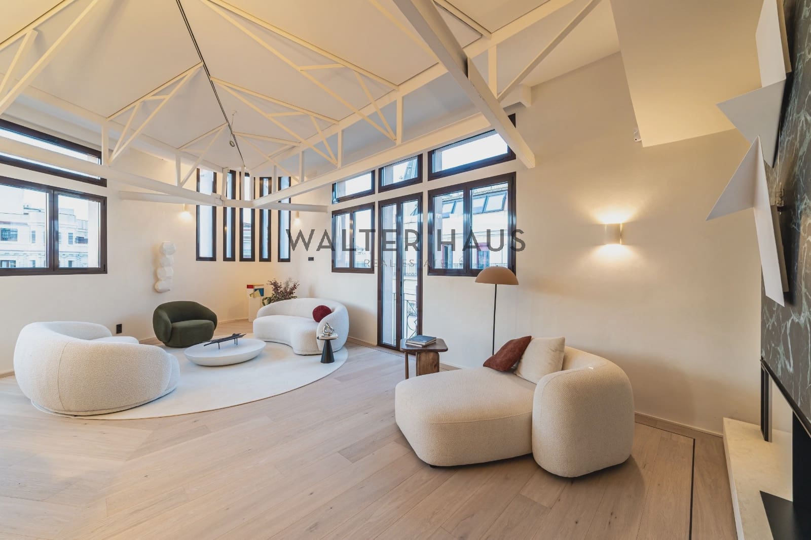 4 soveværelse Lejlighed til salg i Madrid by med swimmingpool - € 3.790.000 (Ref: 8655753)