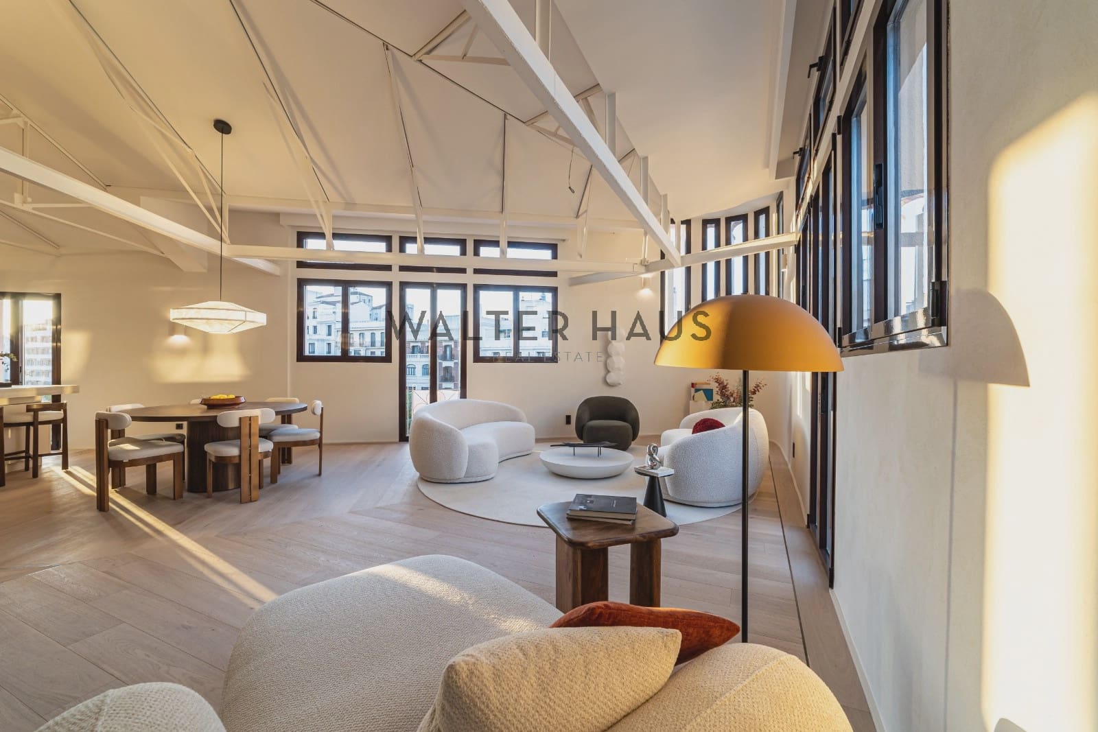 4 soveværelse Lejlighed til salg i Madrid by med swimmingpool - € 3.790.000 (Ref: 8655753)