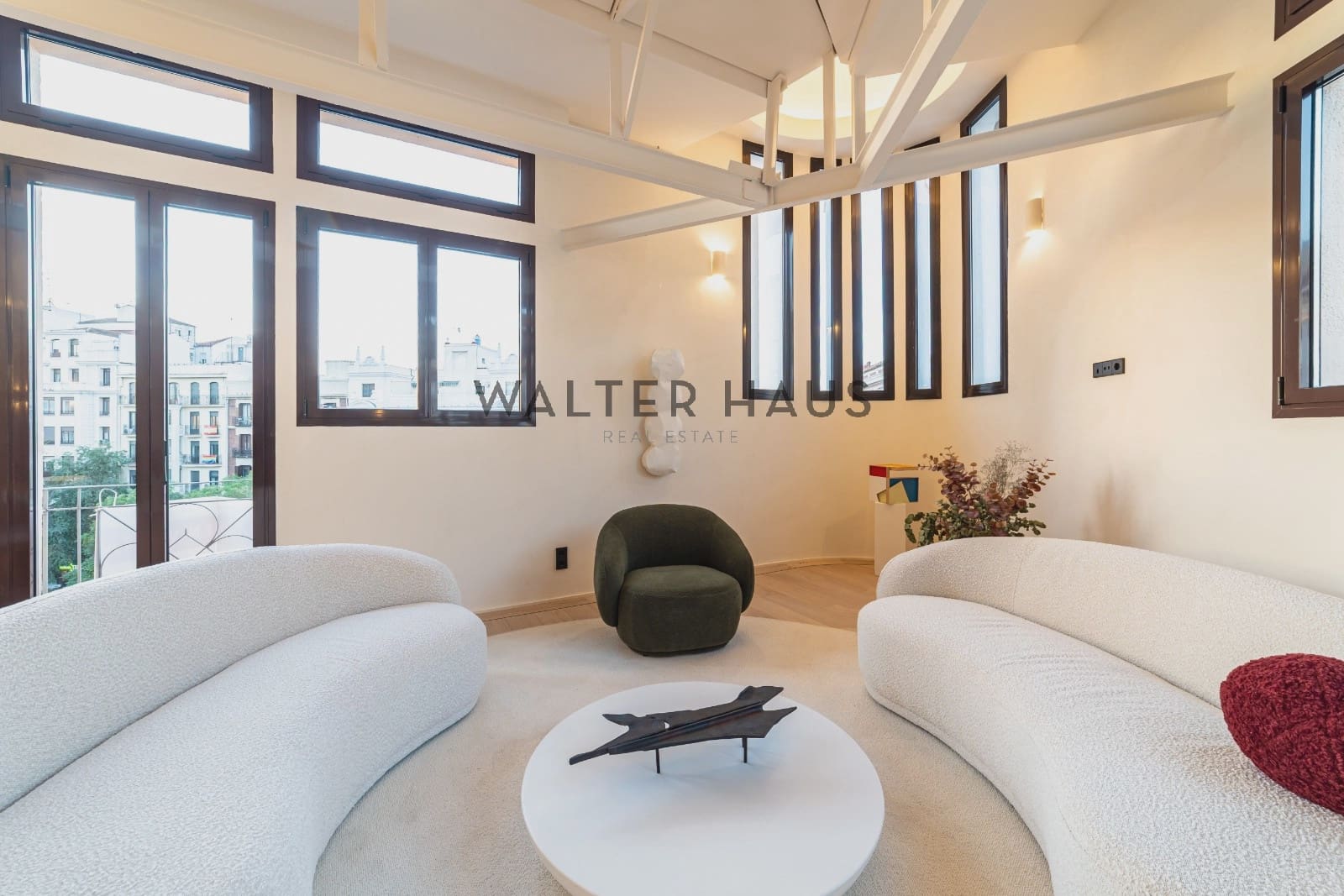 4 soveværelse Lejlighed til salg i Madrid by med swimmingpool - € 3.790.000 (Ref: 8655753)