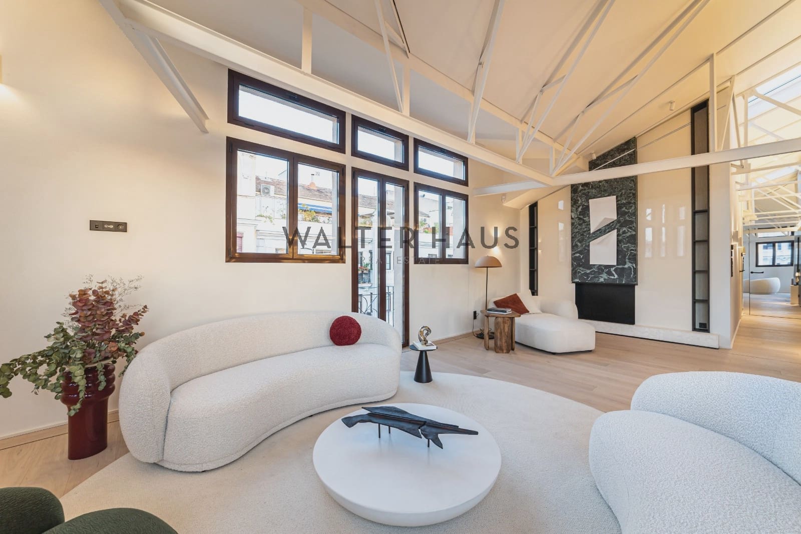 4 soveværelse Lejlighed til salg i Madrid by med swimmingpool - € 3.790.000 (Ref: 8655753)