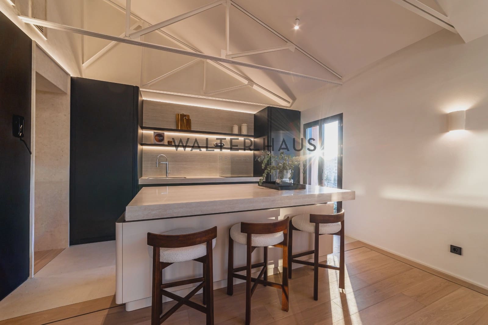 4 soveværelse Lejlighed til salg i Madrid by med swimmingpool - € 3.790.000 (Ref: 8655753)