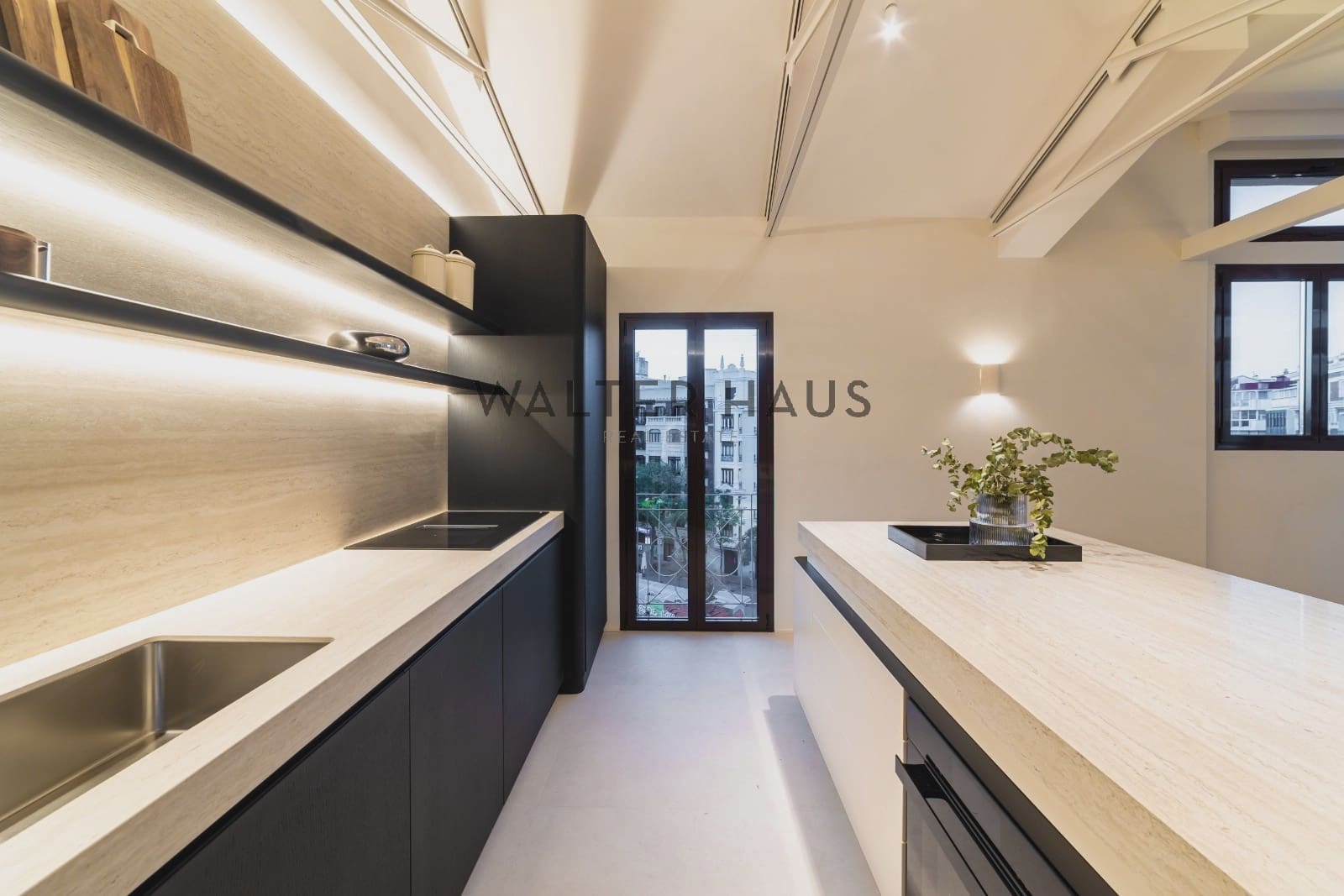 4 soveværelse Lejlighed til salg i Madrid by med swimmingpool - € 3.790.000 (Ref: 8655753)