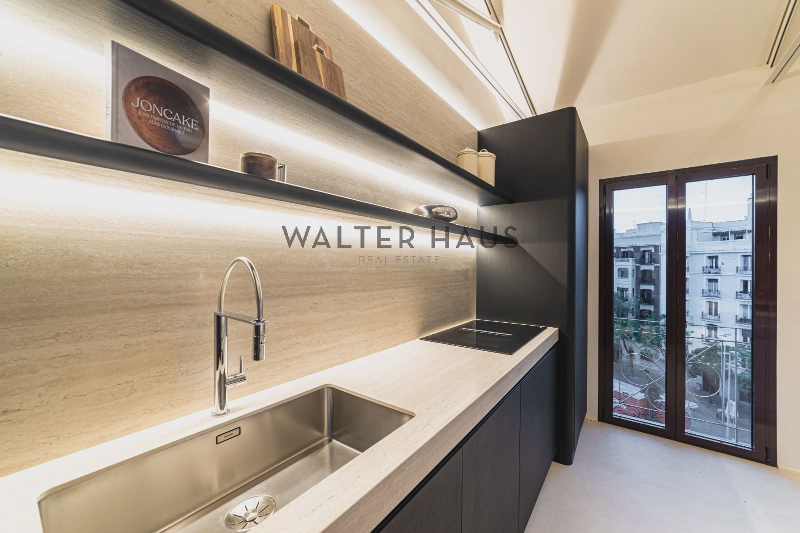 4 soveværelse Lejlighed til salg i Madrid by med swimmingpool - € 3.790.000 (Ref: 8655753)