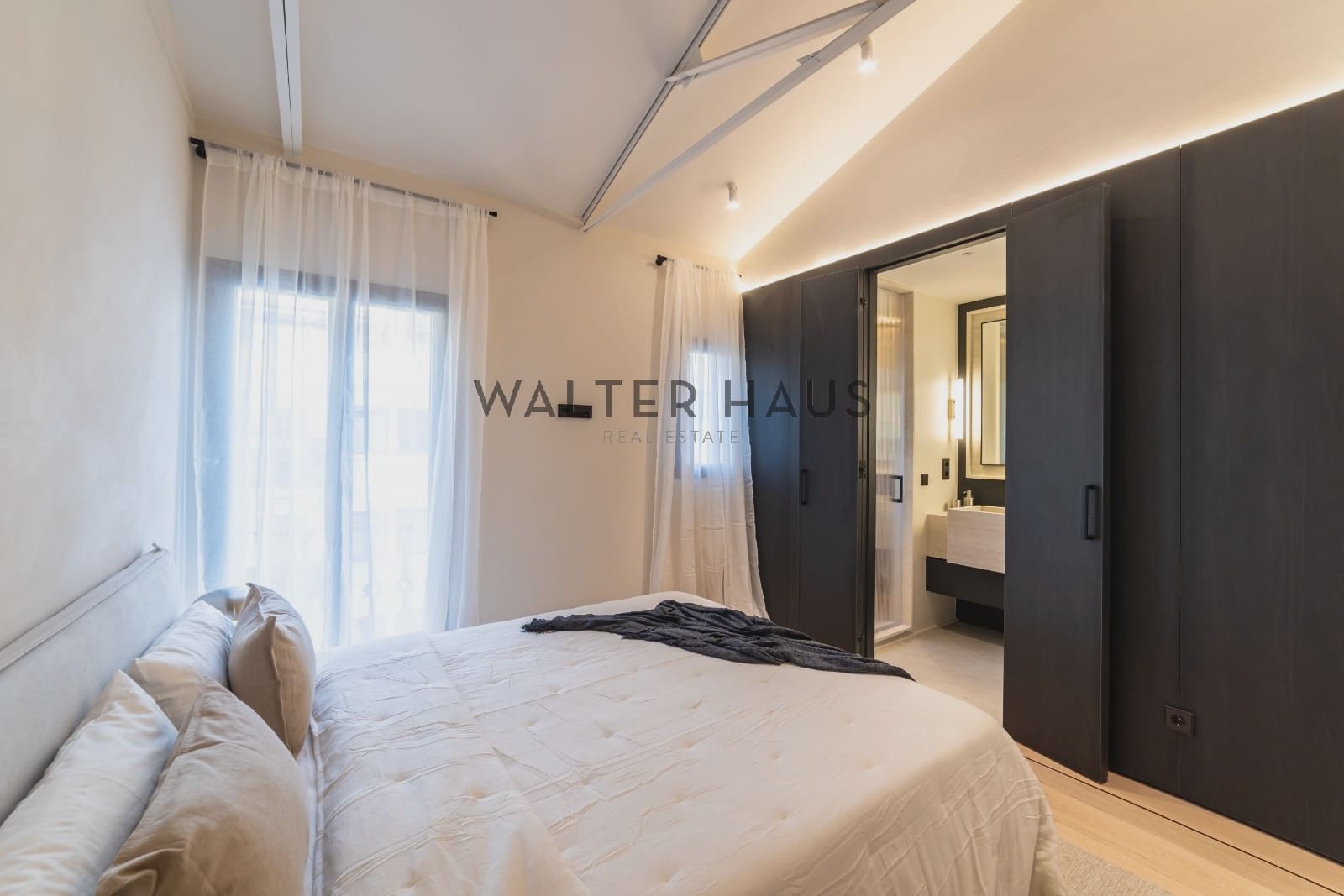 4 soveværelse Lejlighed til salg i Madrid by med swimmingpool - € 3.790.000 (Ref: 8655753)