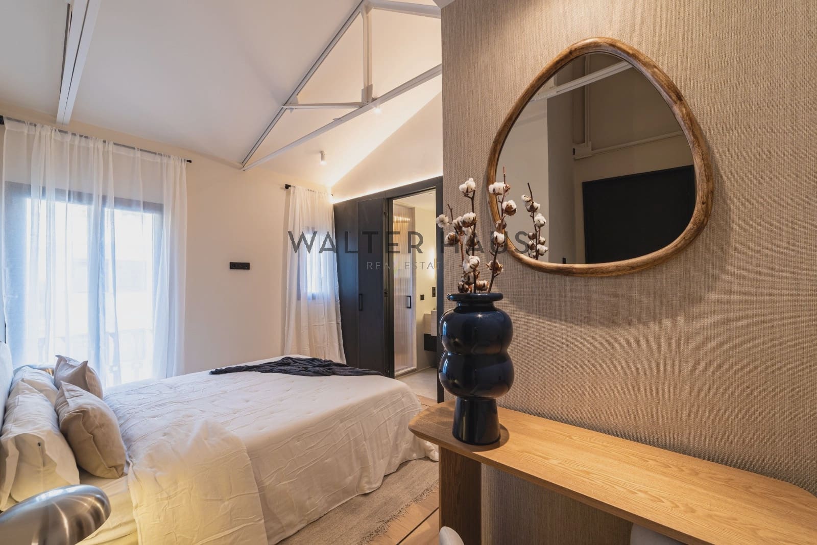 4 soveværelse Lejlighed til salg i Madrid by med swimmingpool - € 3.790.000 (Ref: 8655753)