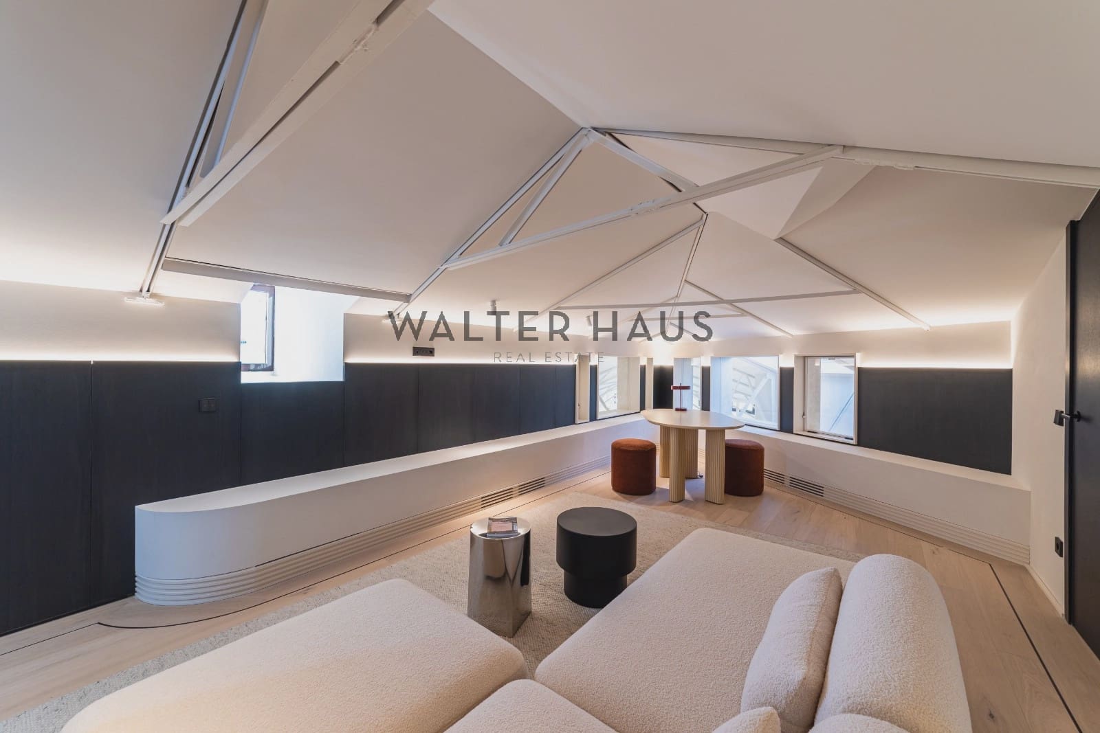 4 soveværelse Lejlighed til salg i Madrid by med swimmingpool - € 3.790.000 (Ref: 8655753)