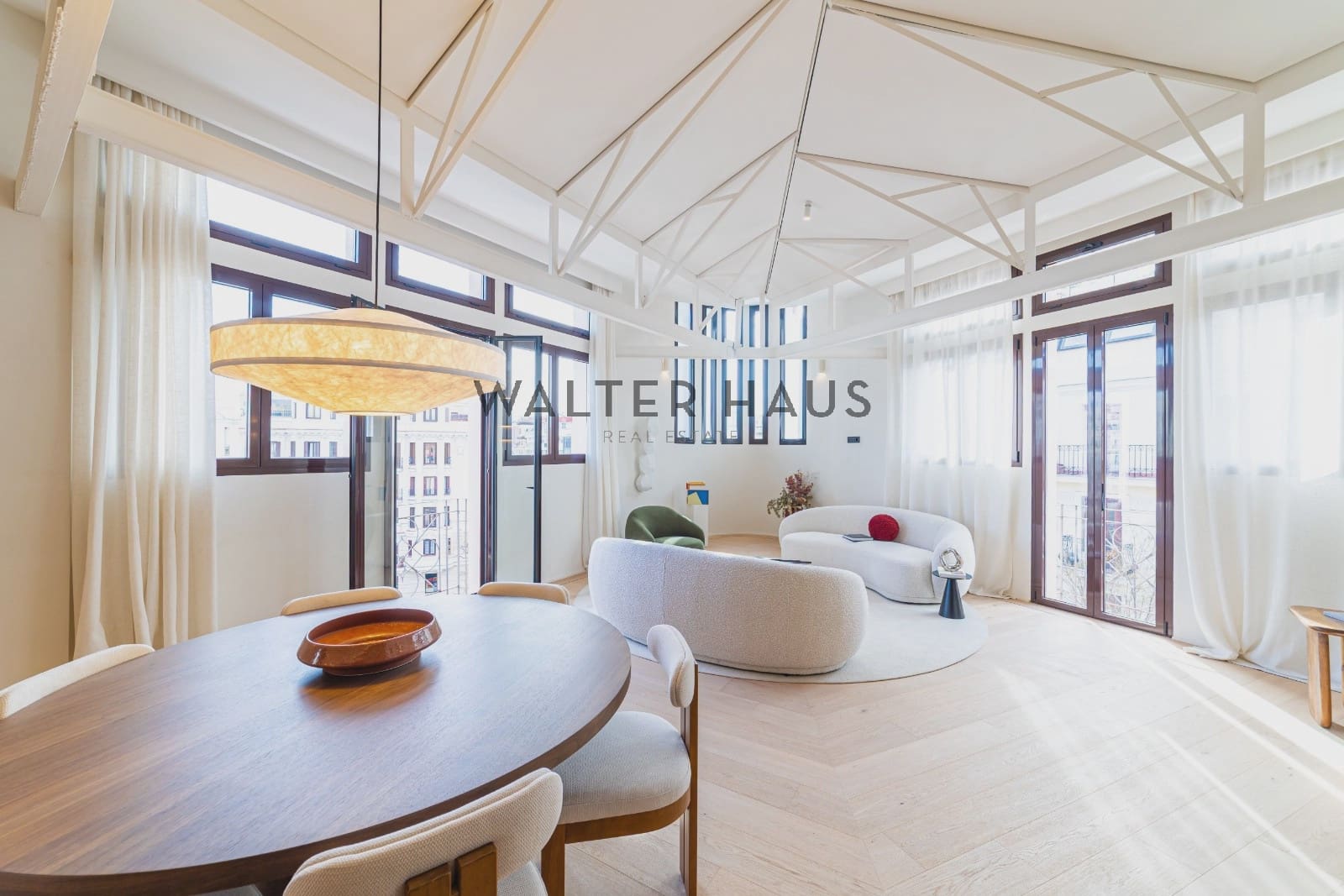 4 slaapkamer Flat te koop in Madrid stad - € 3.590.000 (Ref: 8655753)