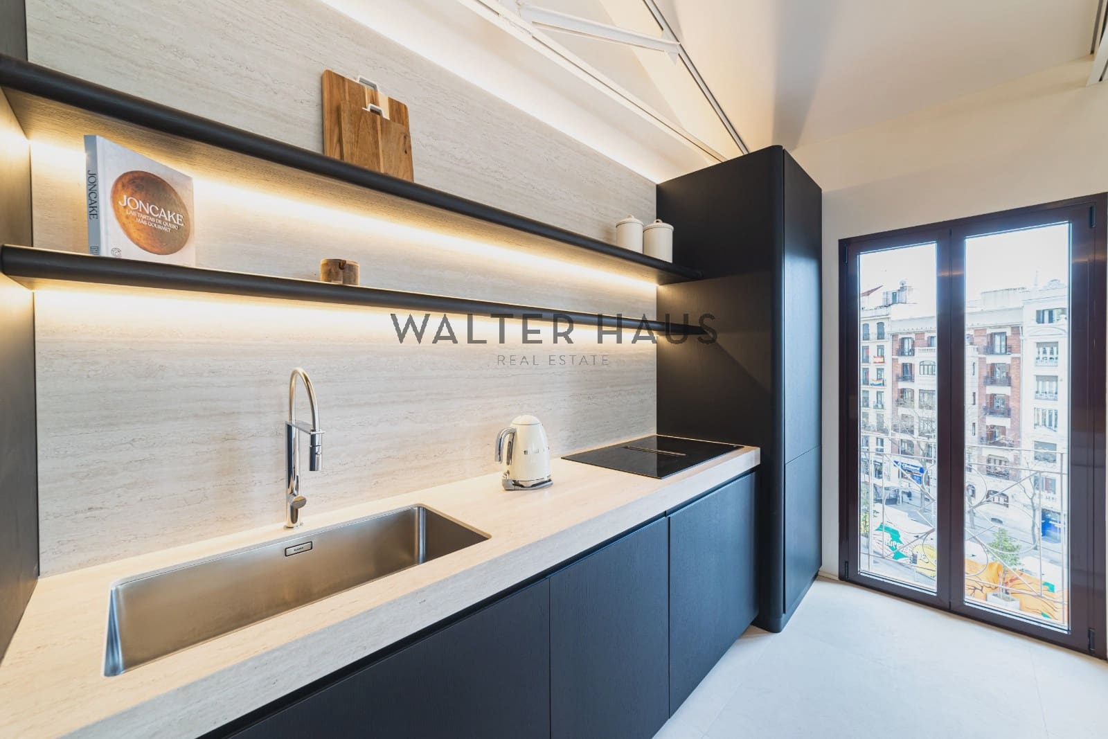 4 slaapkamer Flat te koop in Madrid stad - € 3.590.000 (Ref: 8655753)