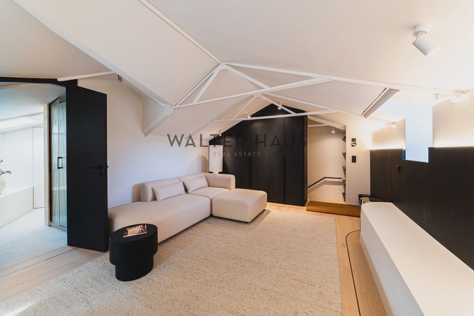 4 slaapkamer Flat te koop in Madrid stad - € 3.590.000 (Ref: 8655753)