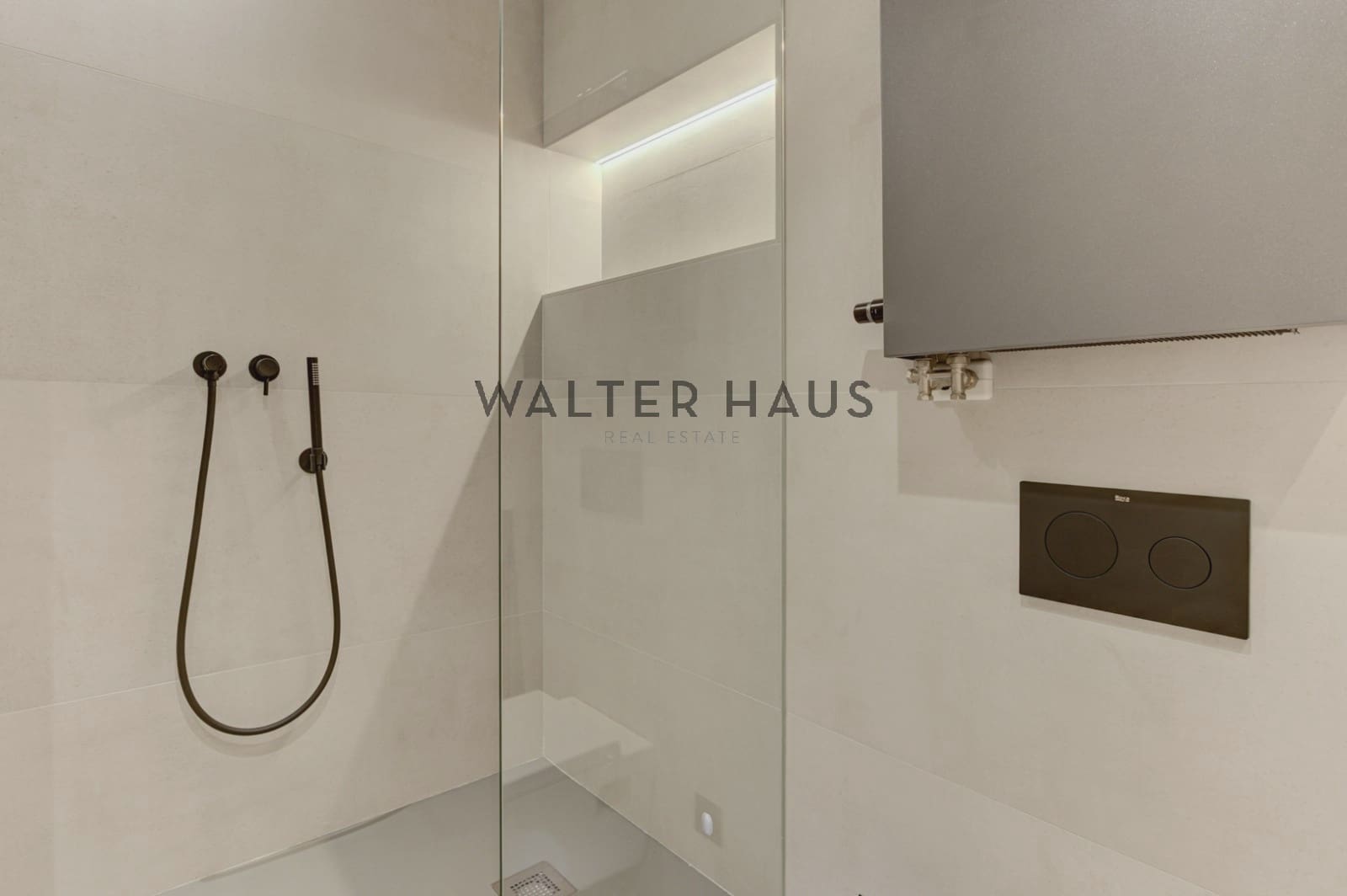 3 soverom Leilighet til salgs i Barcelona by - € 1 800 000 (Ref: 8681421)