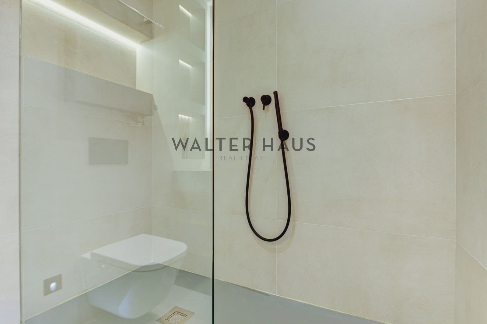 3 soverom Leilighet til salgs i Barcelona by - € 1 800 000 (Ref: 8681421)