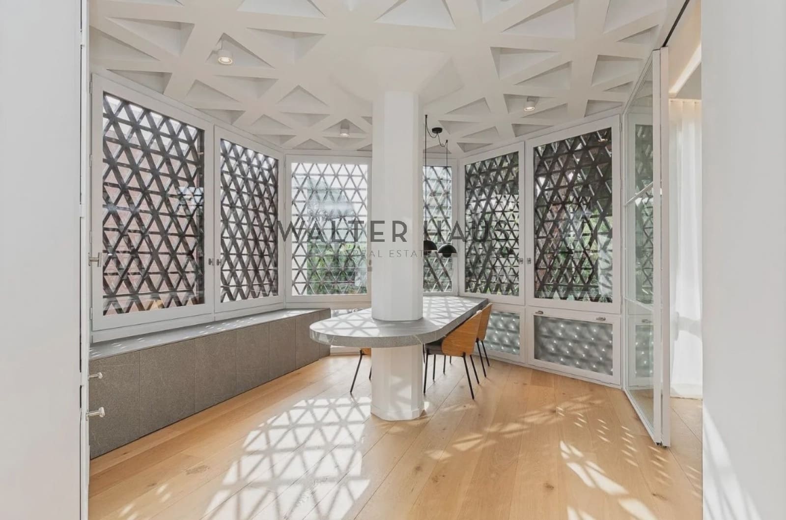 5 soveværelse Lejlighed til salg i Barcelona by med swimmingpool - € 2.755.000 (Ref: 8681422)