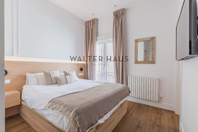 2 soveværelse Lejlighed til salg i Recoletos, Madrid by - € 1.895.000 (Ref: 8685658)