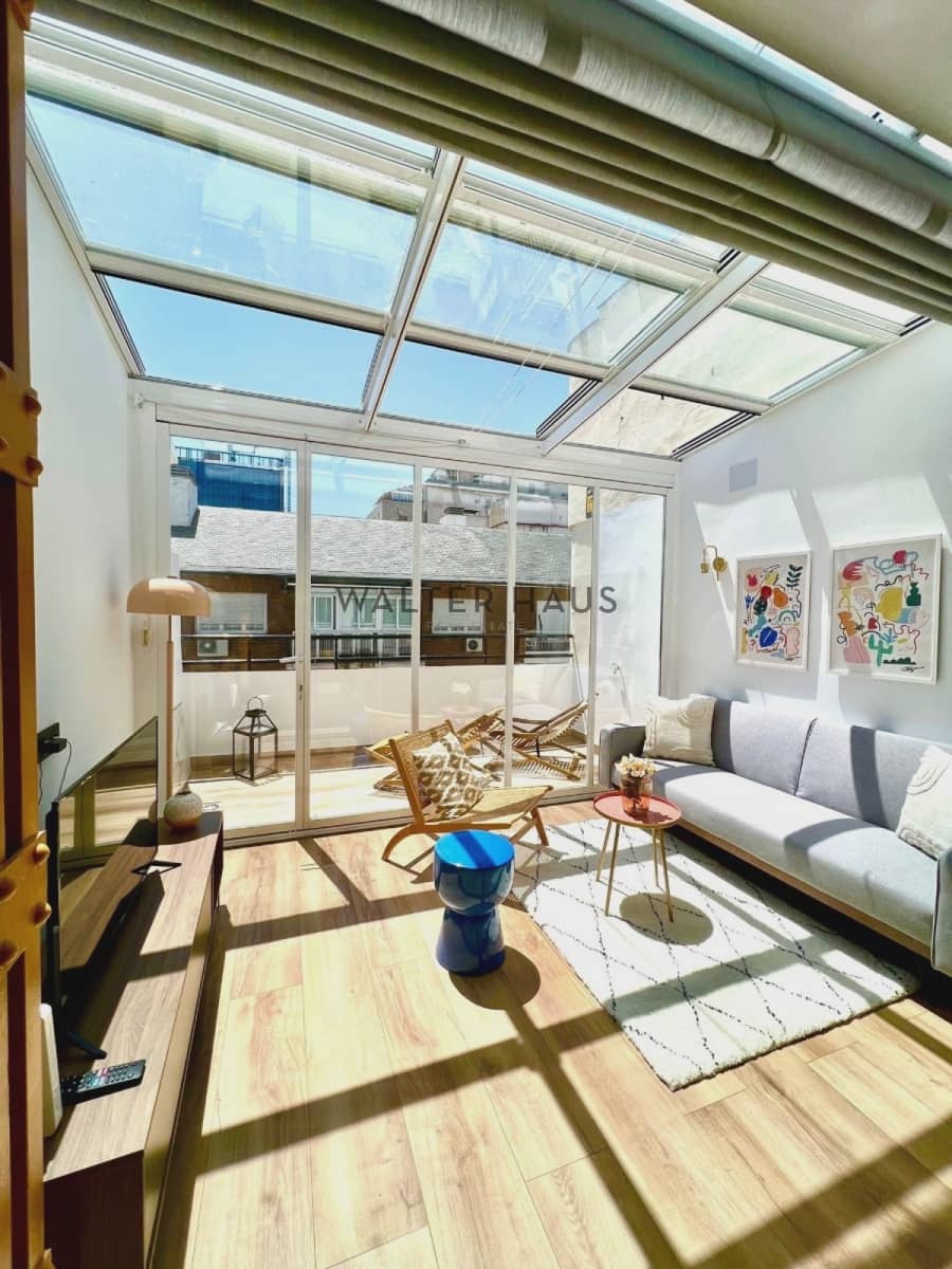 3 soveværelse Lejlighed til salg i Madrid by med swimmingpool - € 1.450.000 (Ref: 8688546)