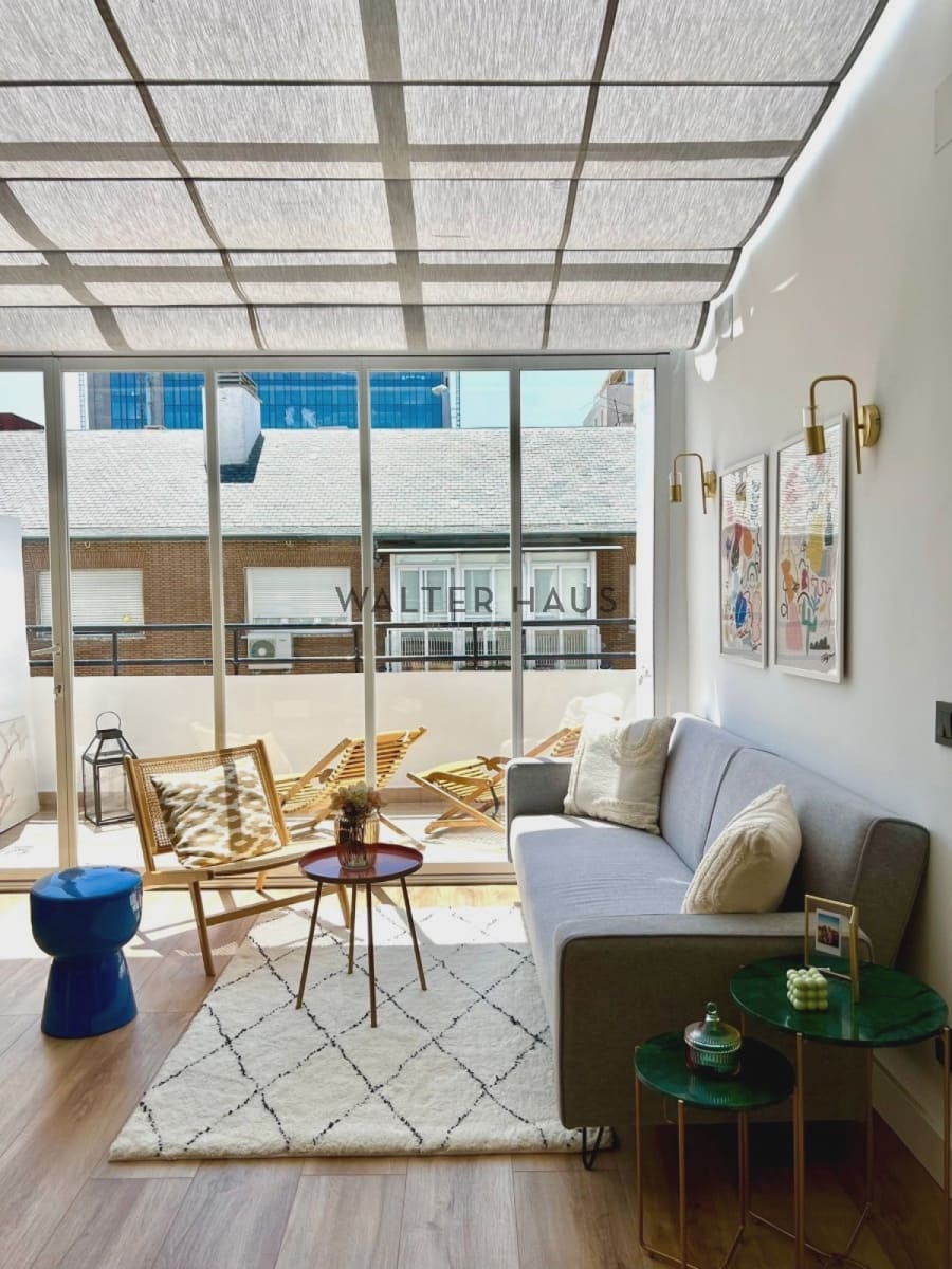 3 soveværelse Lejlighed til salg i Madrid by med swimmingpool - € 1.450.000 (Ref: 8688546)