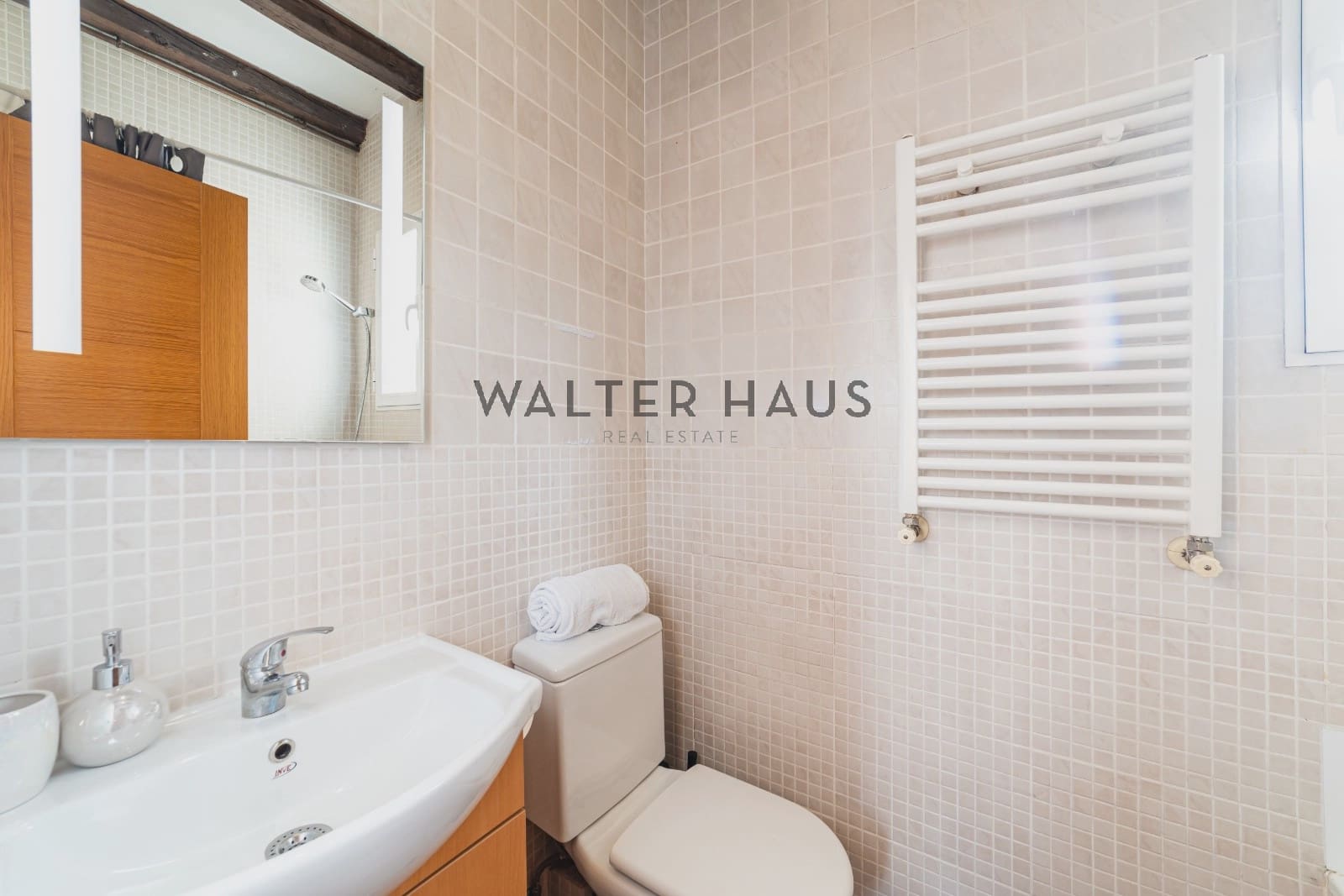 2 bedroom Penthouse for sale in Madrid city with pool - € 1,150,000 (Ref: 8688547)