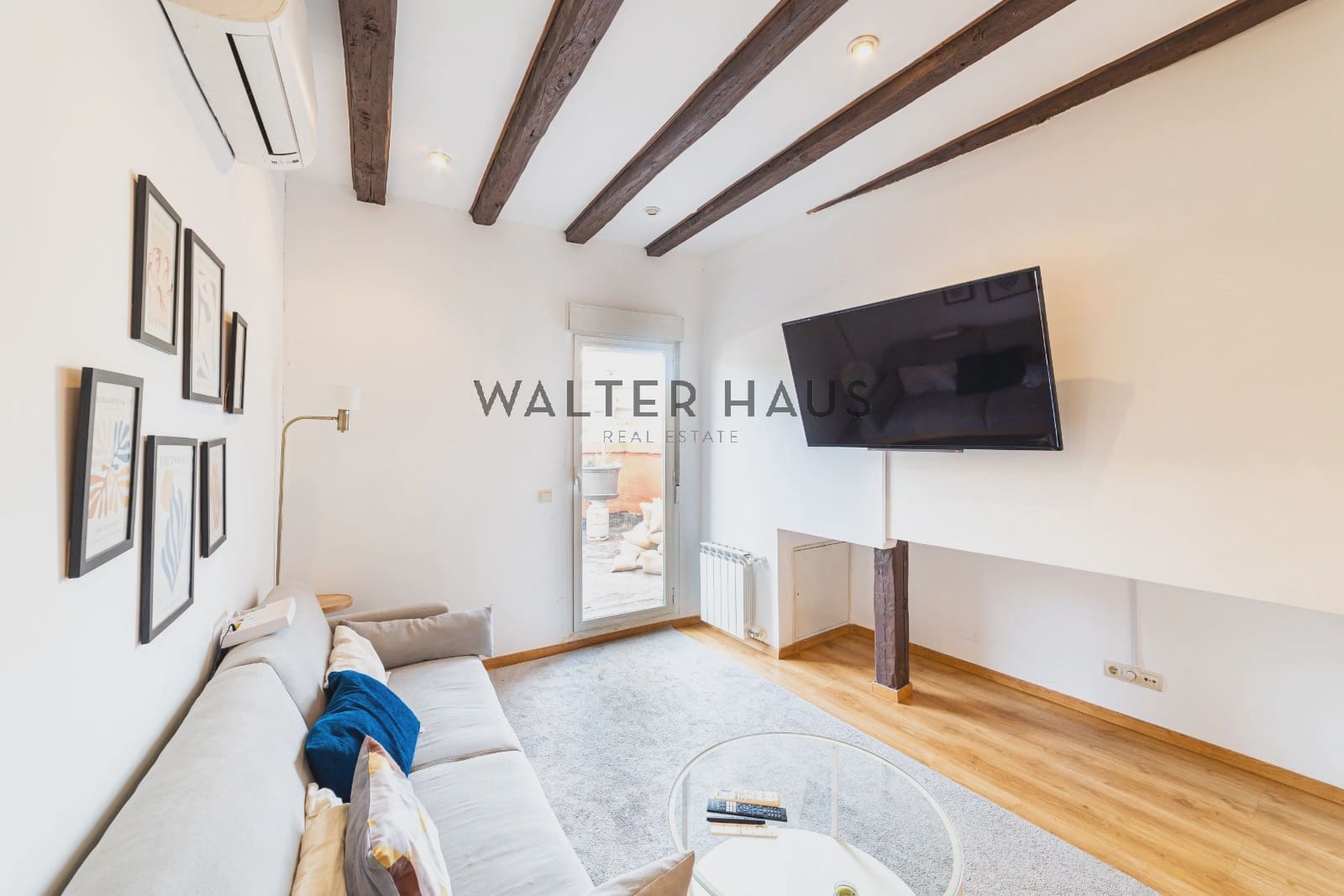 2 bedroom Penthouse for sale in Madrid city with pool - € 1,150,000 (Ref: 8688547)