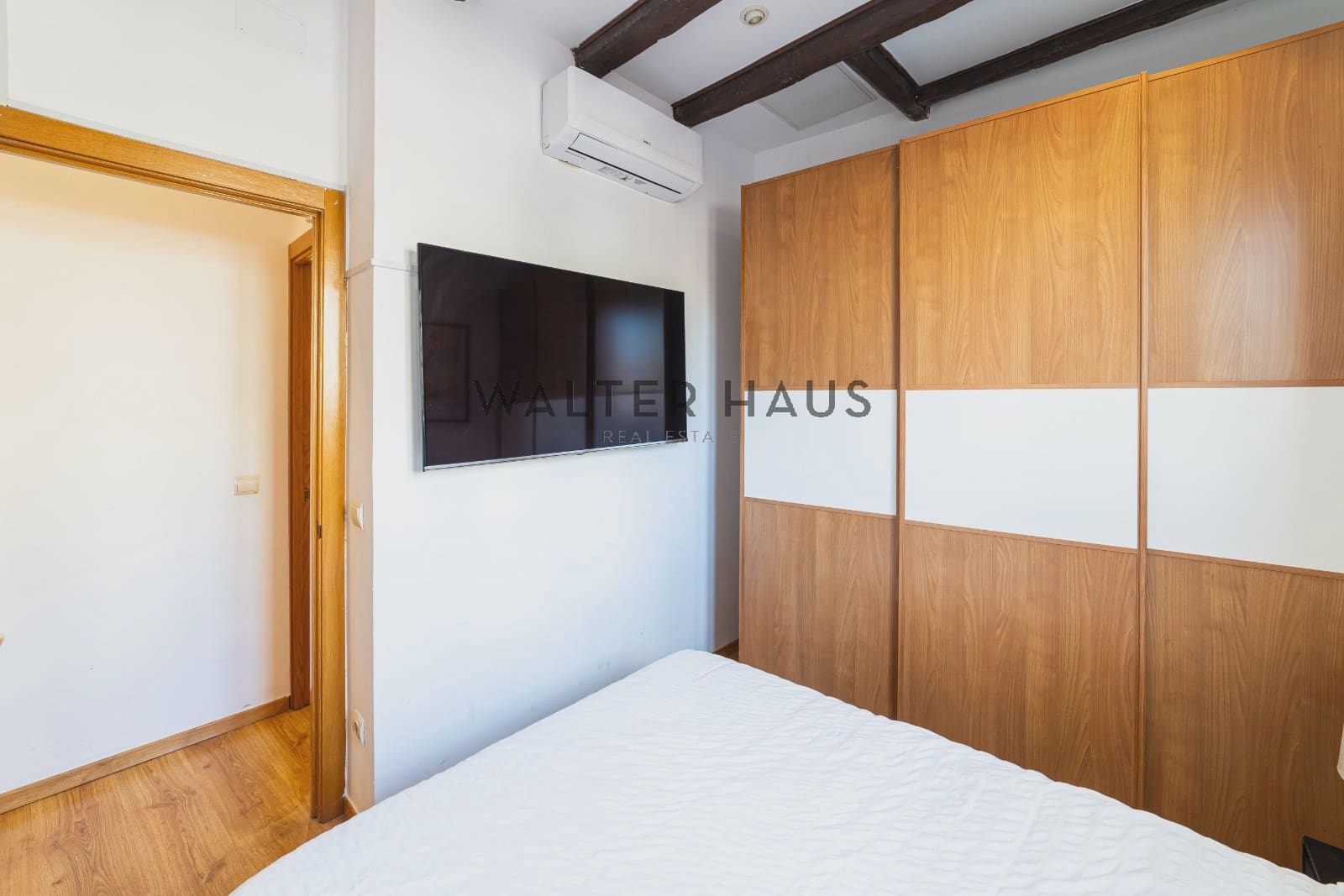 2 bedroom Penthouse for sale in Madrid city with pool - € 1,150,000 (Ref: 8688547)