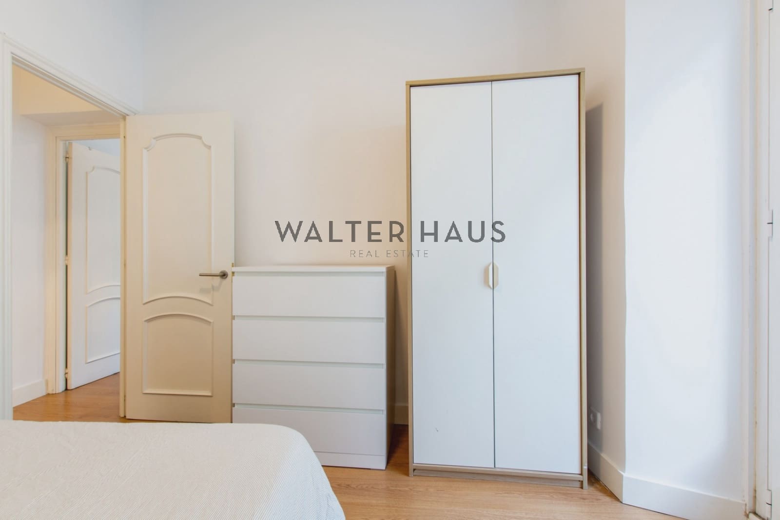 4 soveværelse Lejlighed til salg i Madrid by med swimmingpool - € 840.000 (Ref: 8688674)