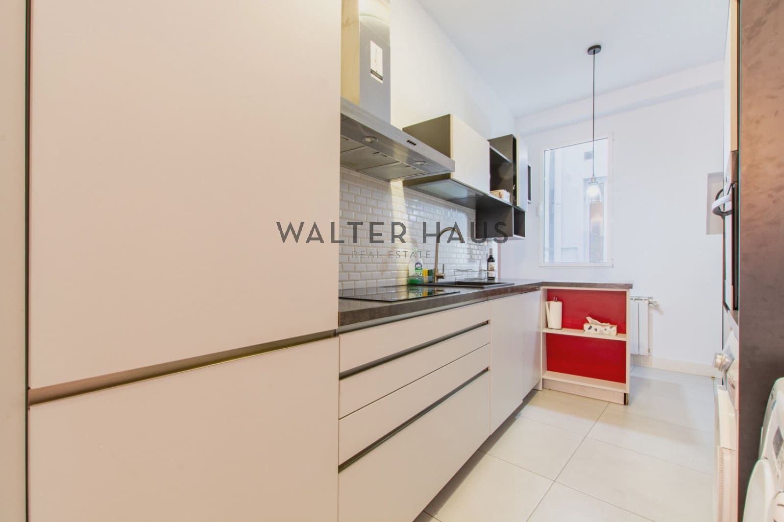 4 soveværelse Lejlighed til salg i Madrid by med swimmingpool - € 840.000 (Ref: 8688674)