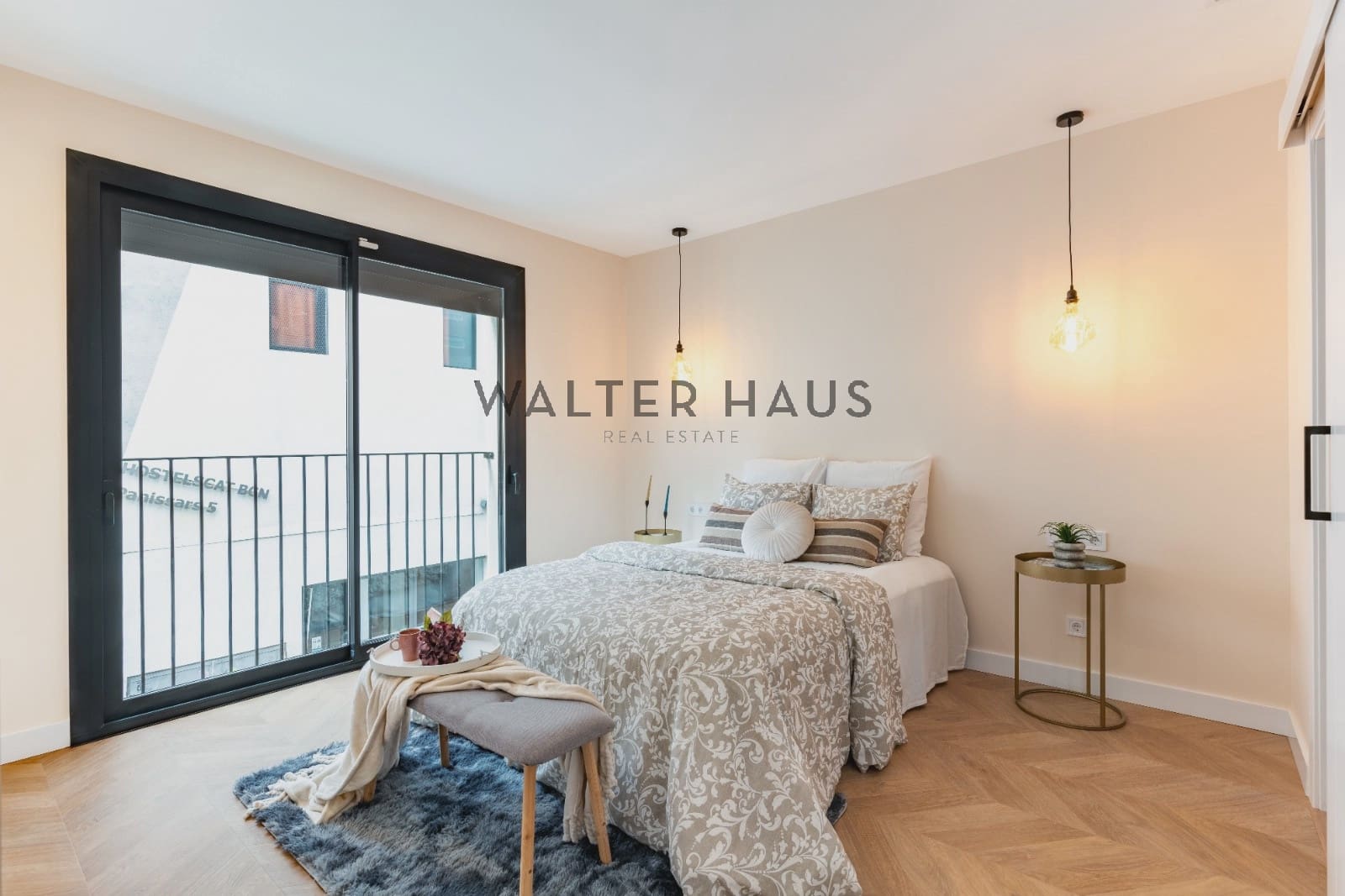 2 soveværelse Lejlighed til salg i Barcelona by - € 649.000 (Ref: 8690705)