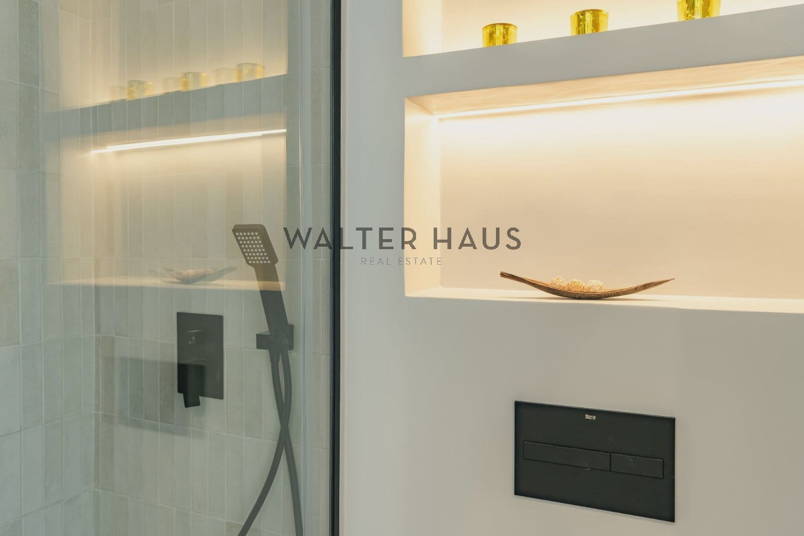 2 soveværelse Lejlighed til salg i Barcelona by - € 649.000 (Ref: 8690705)