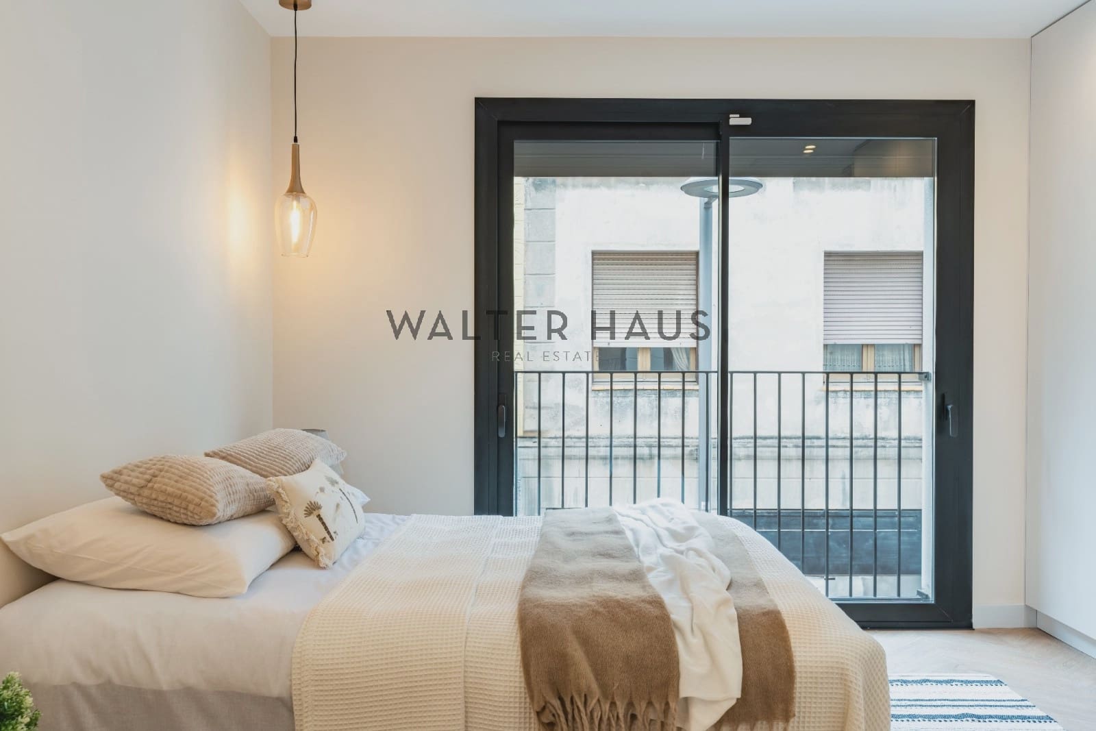 2 soveværelse Lejlighed til salg i Barcelona by - € 649.000 (Ref: 8690705)