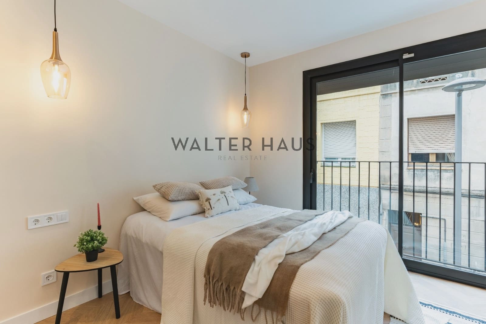 2 soveværelse Lejlighed til salg i Barcelona by - € 649.000 (Ref: 8690705)