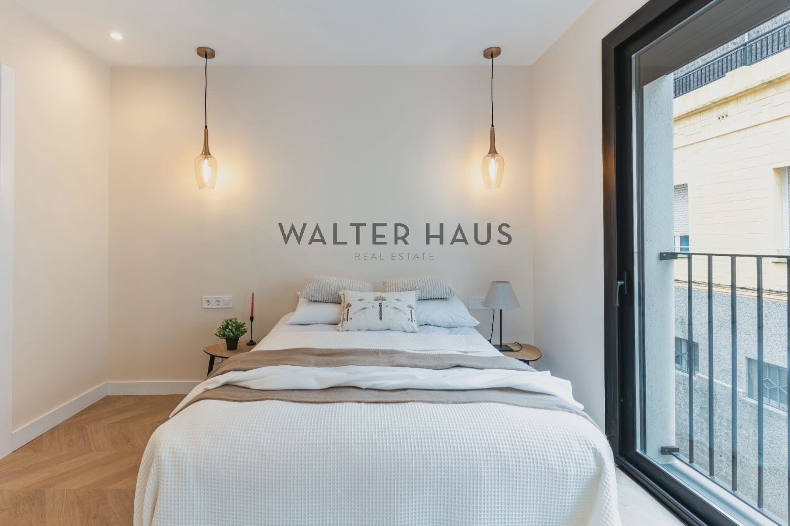 2 soveværelse Lejlighed til salg i Barcelona by - € 649.000 (Ref: 8690705)