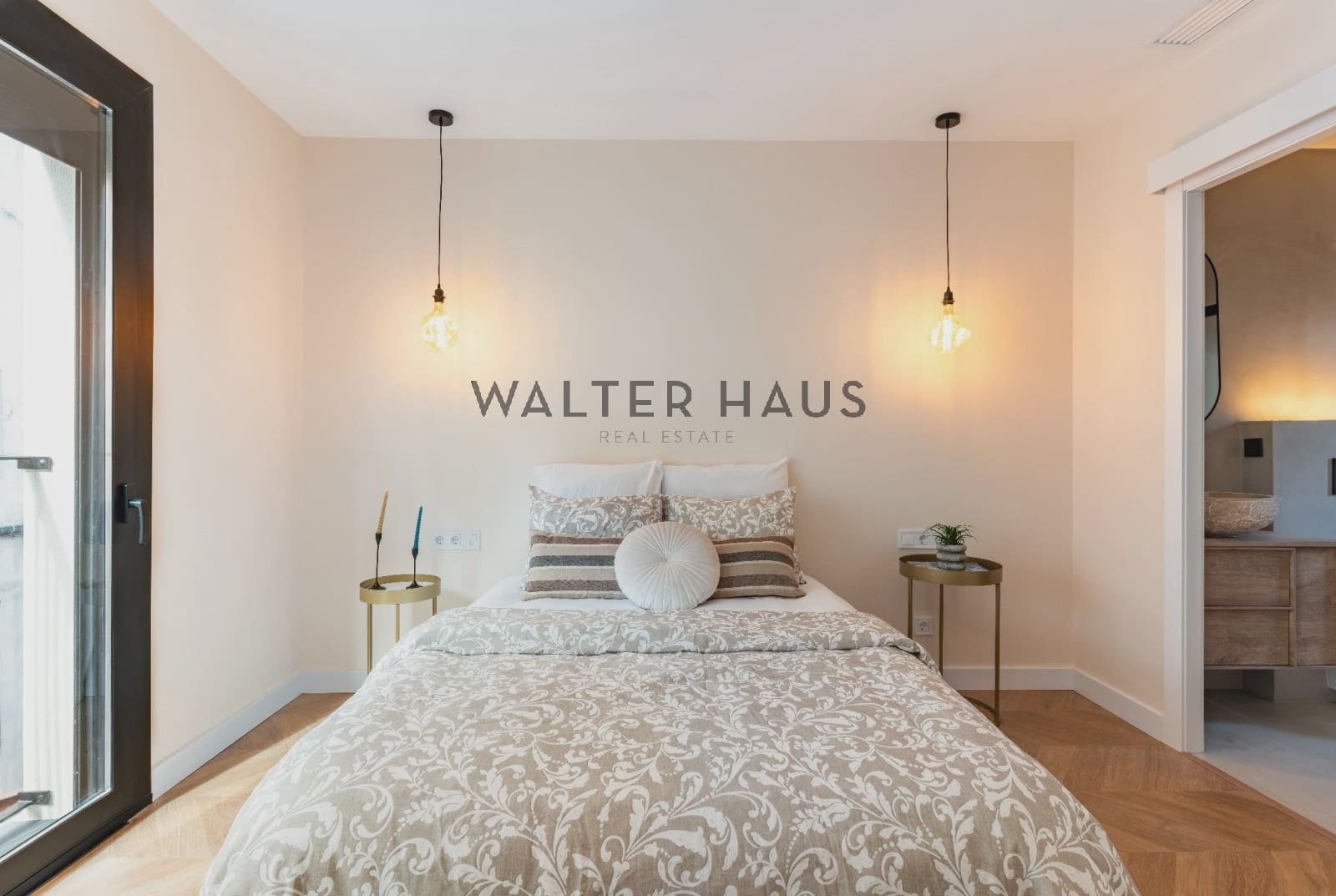 2 soveværelse Lejlighed til salg i Barcelona by - € 649.000 (Ref: 8690705)