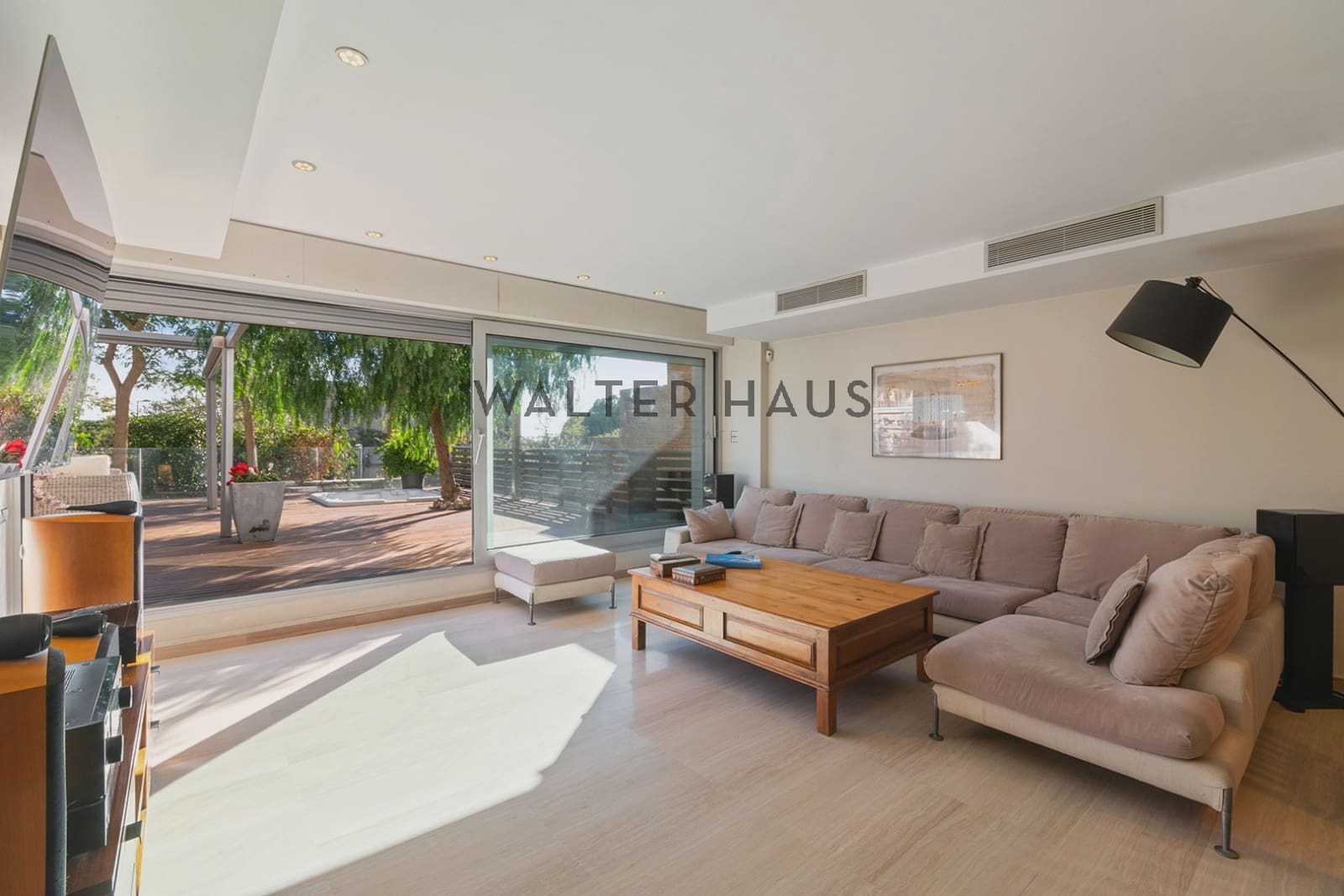 4 soveværelse Villa til salg i Barcelona by med swimmingpool - € 1.950.000 (Ref: 8692136)