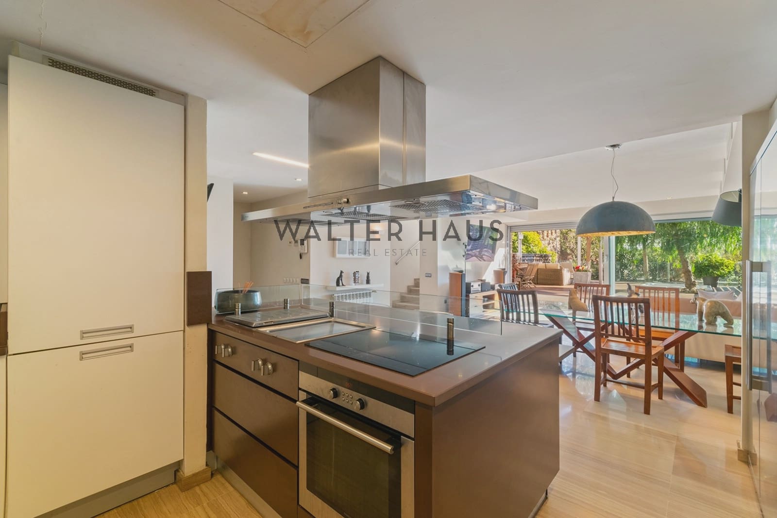 4 soveværelse Villa til salg i Barcelona by med swimmingpool - € 1.950.000 (Ref: 8692136)