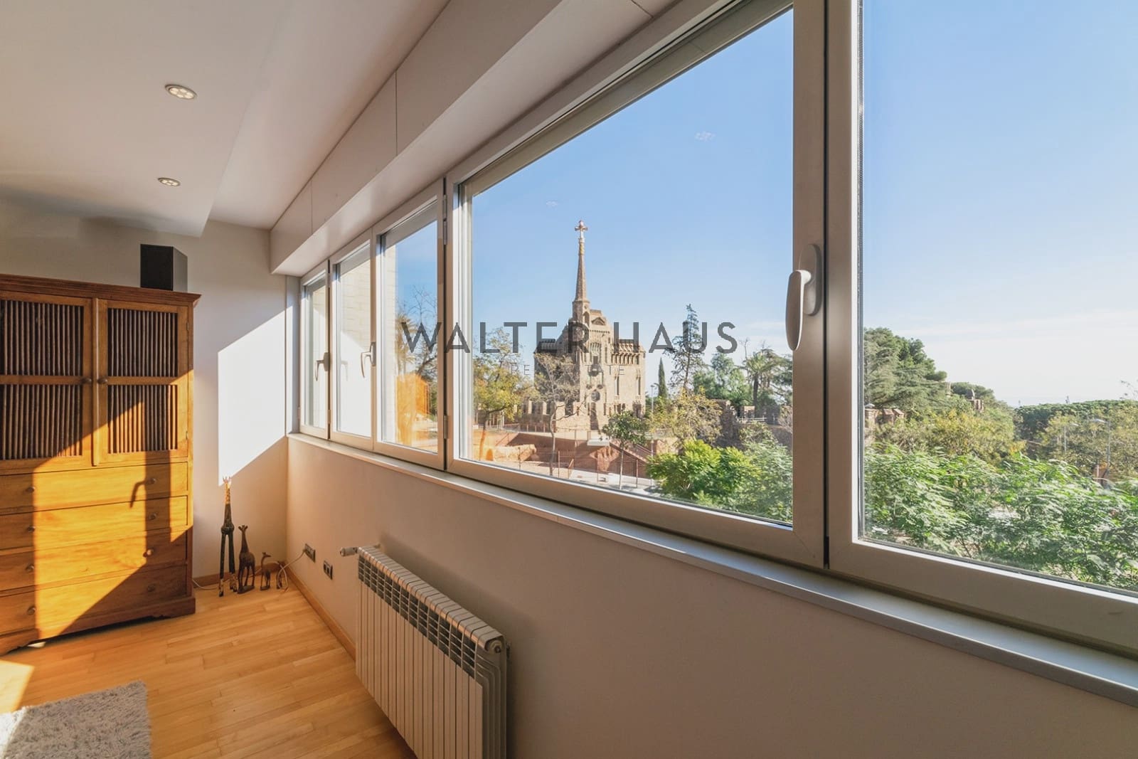 4 soveværelse Villa til salg i Barcelona by med swimmingpool - € 1.950.000 (Ref: 8692136)