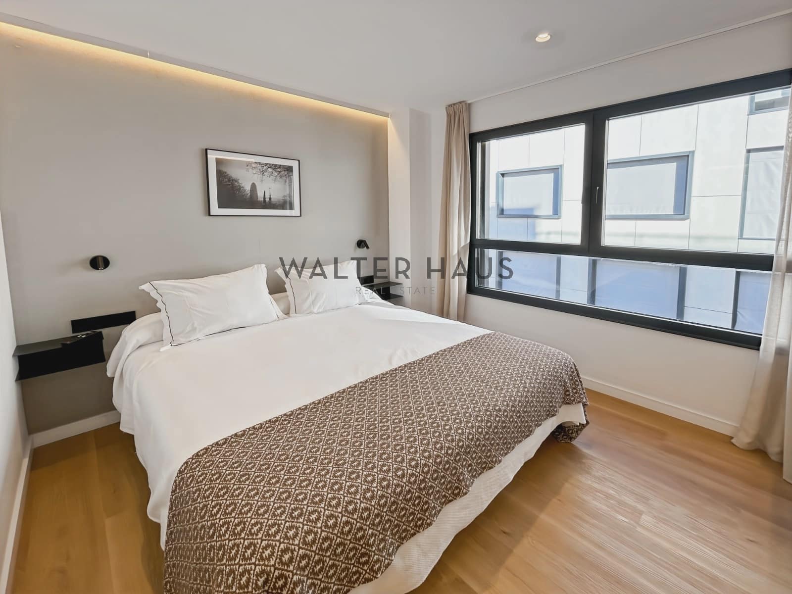 2 soverom Leilighet til leie i Barcelona by med svømmebasseng - € 3 950 (Ref: 8695831)