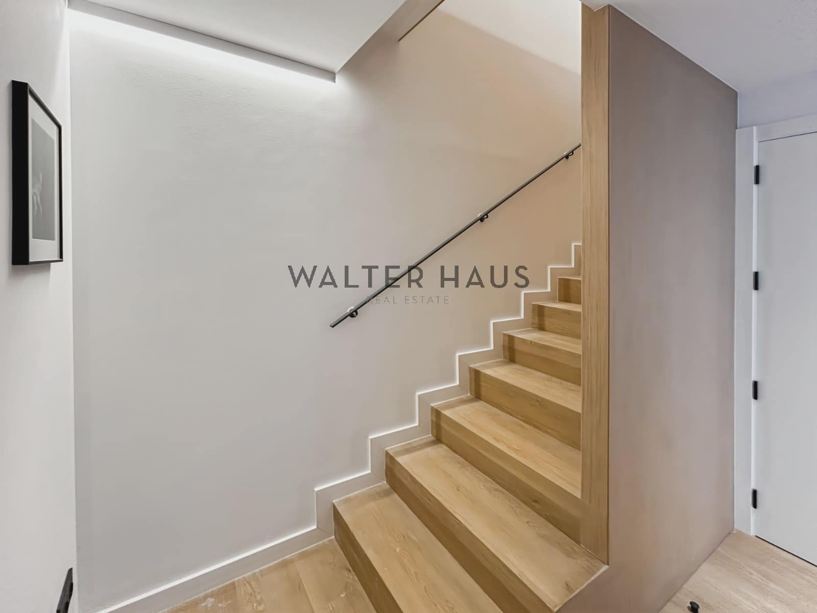 3 soveværelse Lejlighed til leje i Barcelona by med swimmingpool - € 4.700 (Ref: 8697216)