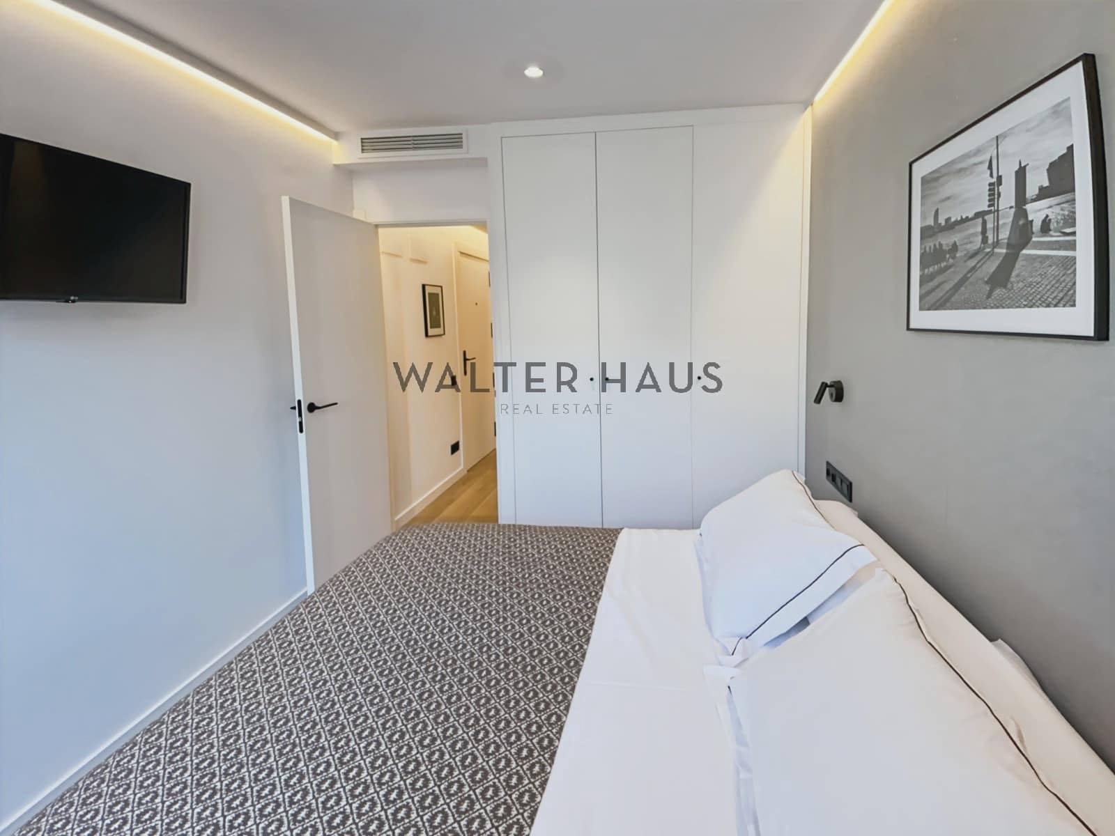 3 soveværelse Lejlighed til leje i Barcelona by med swimmingpool - € 4.700 (Ref: 8697216)