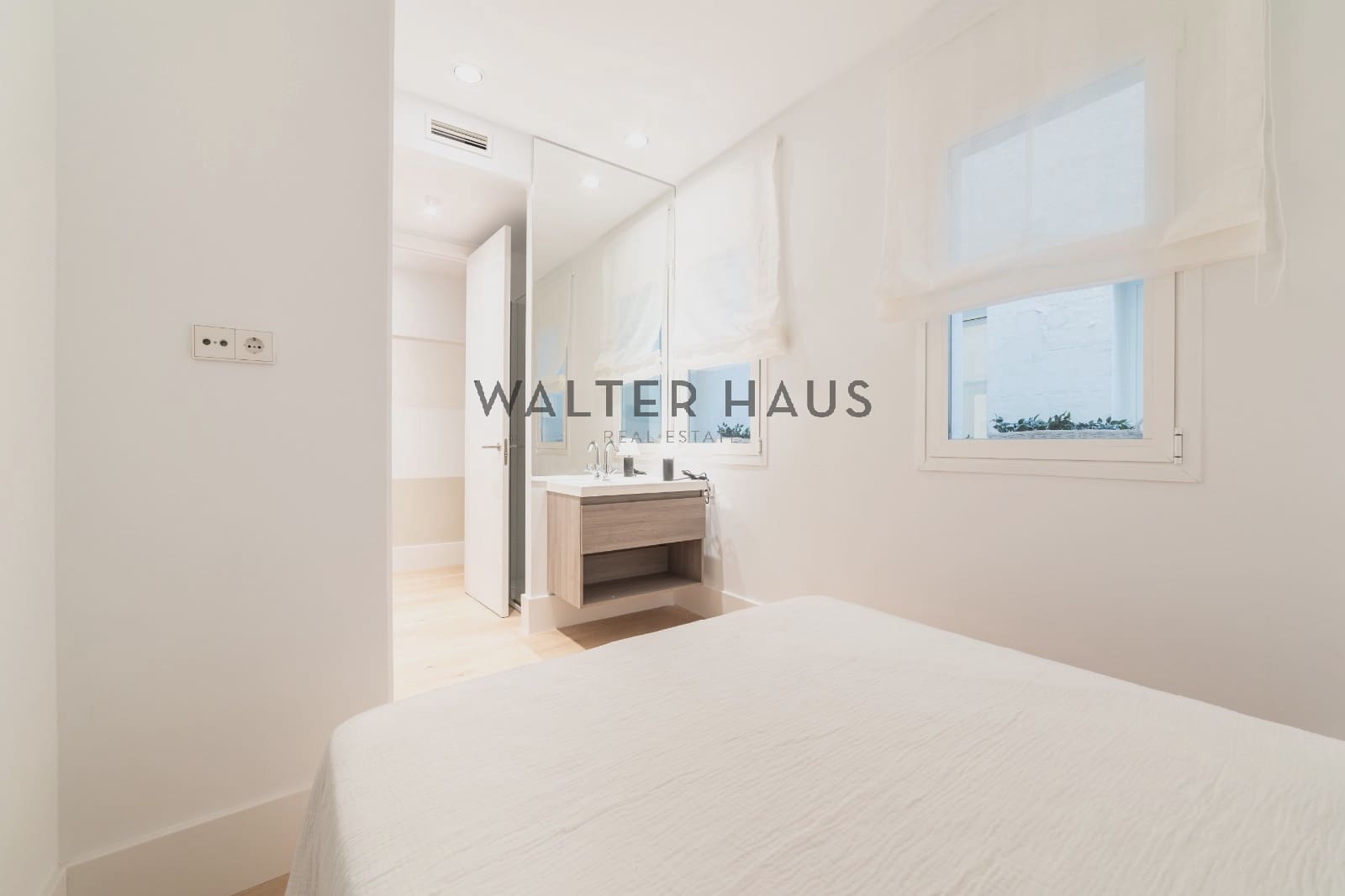 2 soveværelse Lejlighed til salg i Madrid by med swimmingpool - € 899.000 (Ref: 8703188)