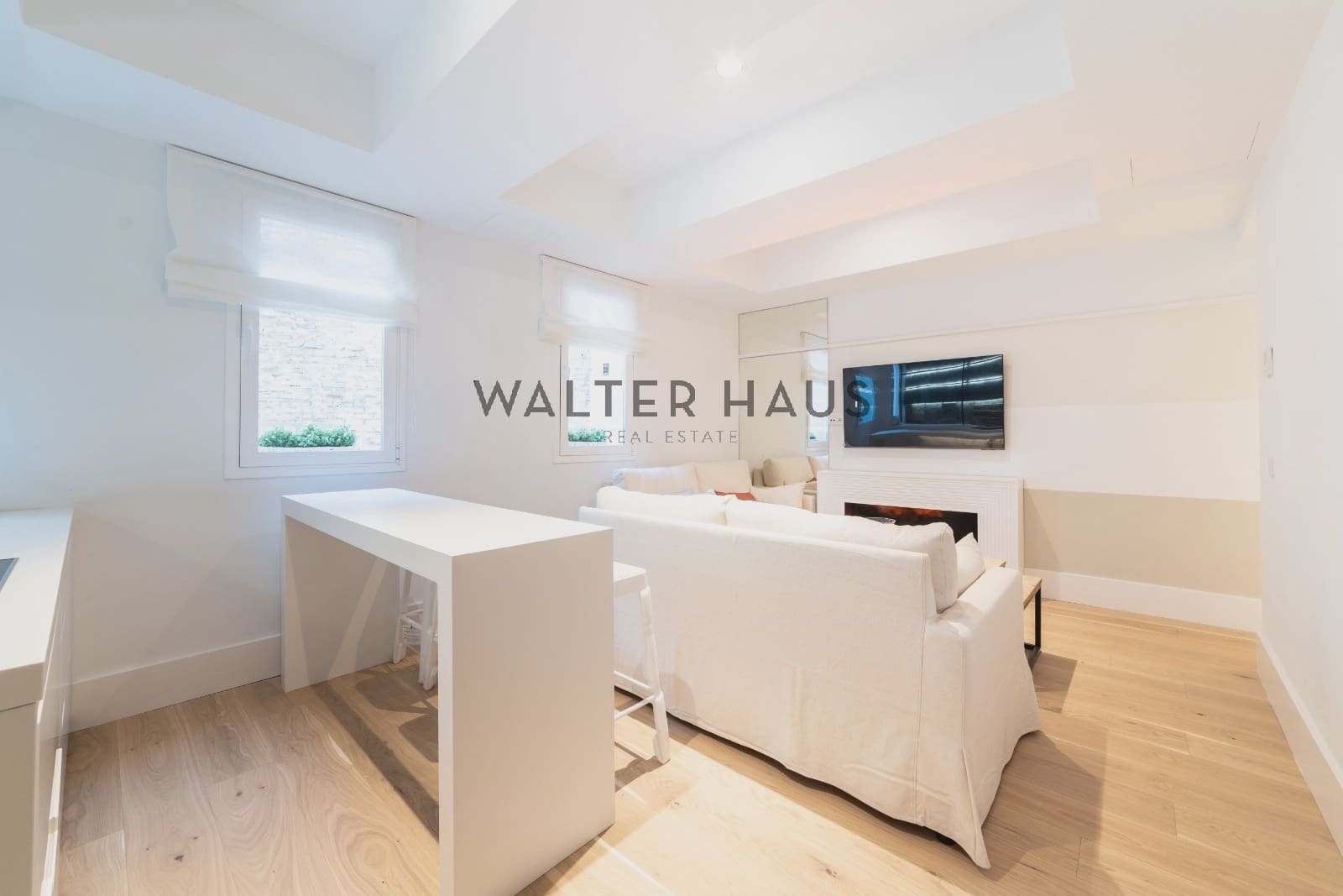 2 soveværelse Lejlighed til salg i Madrid by med swimmingpool - € 899.000 (Ref: 8703188)