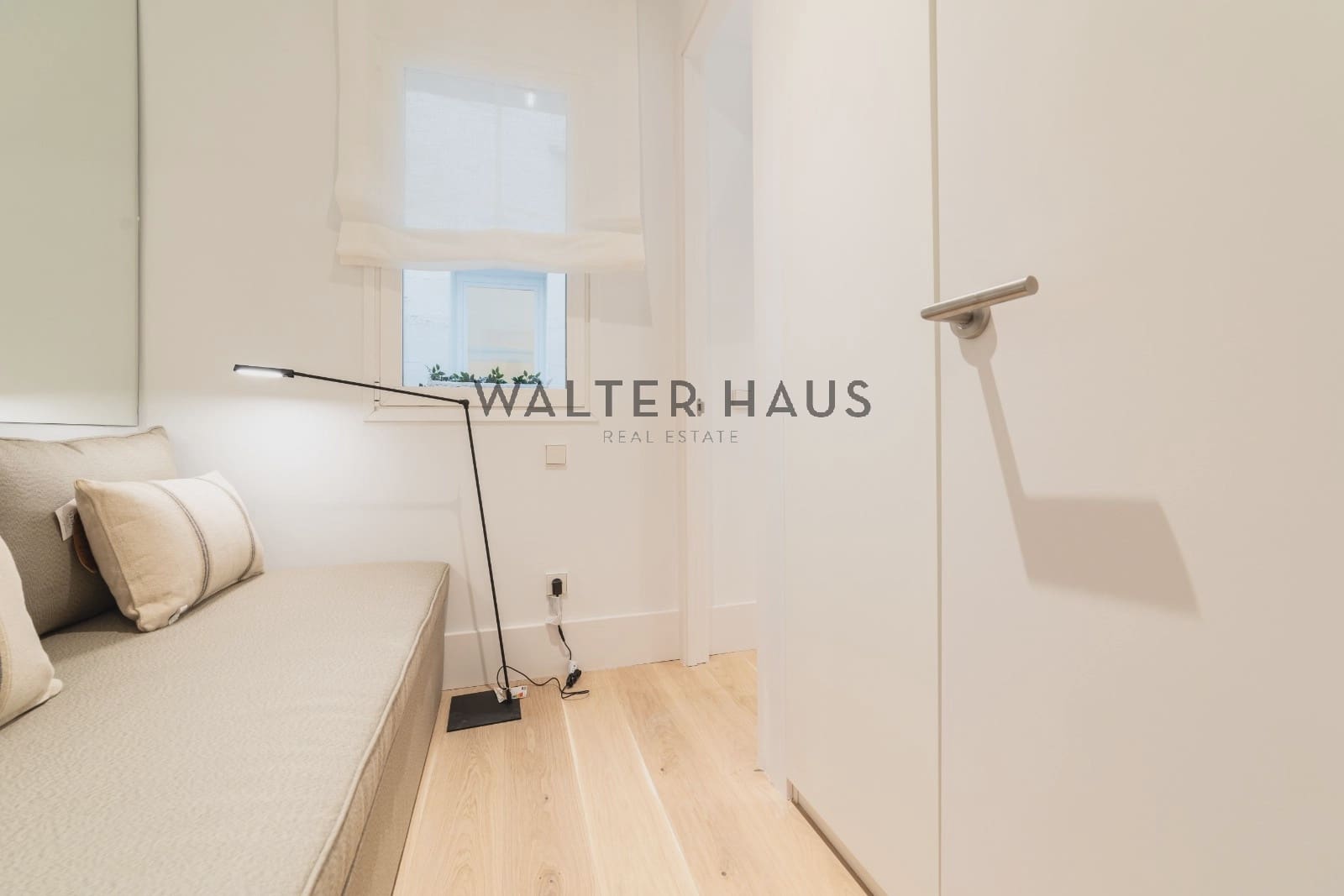 2 soveværelse Lejlighed til salg i Madrid by med swimmingpool - € 899.000 (Ref: 8703188)