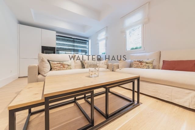 2 bedroom Flat for sale in Almagro, Madrid city with pool - € 899,000 (Ref: 8703188)