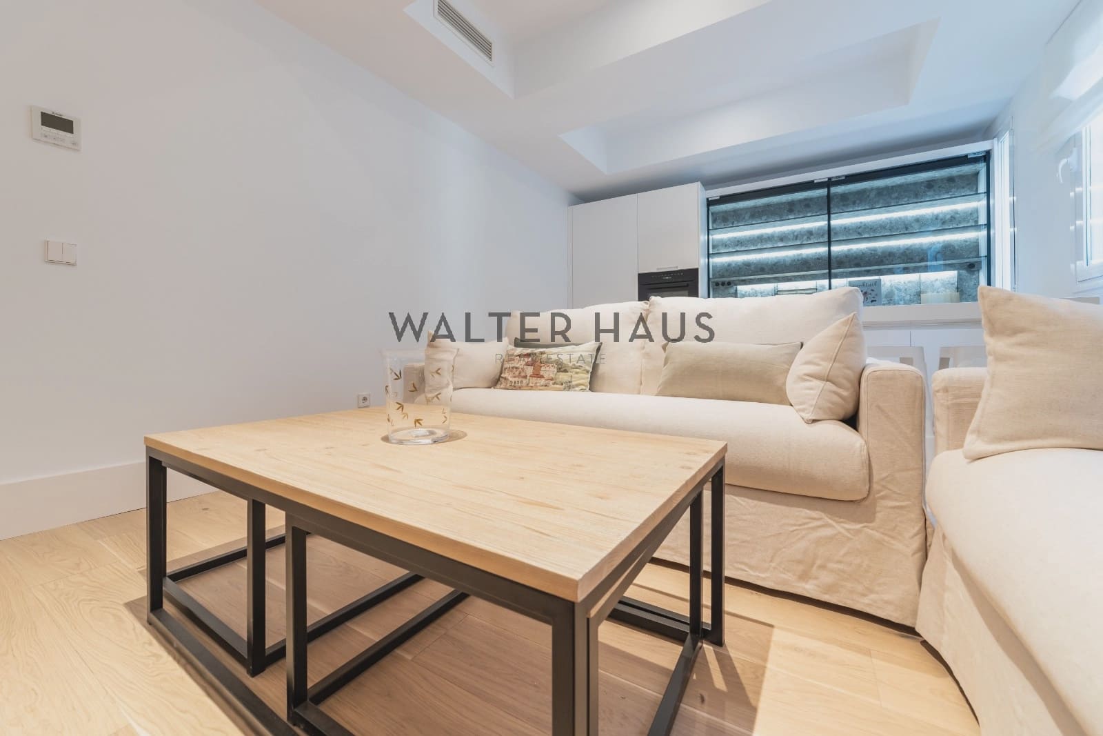 2 soveværelse Lejlighed til salg i Madrid by med swimmingpool - € 899.000 (Ref: 8703188)